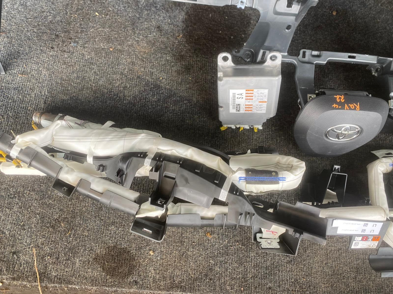 TOYOTA RAV 4 2022 DASHBOARD AIRBAG KIT