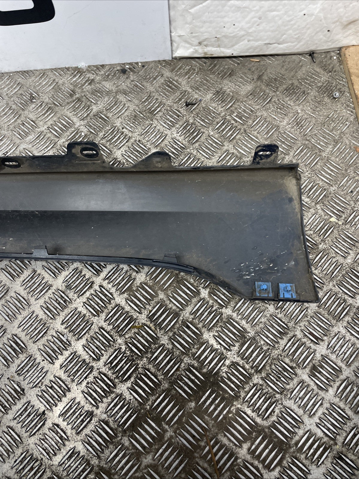 Bmw 5 series side skirt passenger left 2016-2023 m sport 8070341