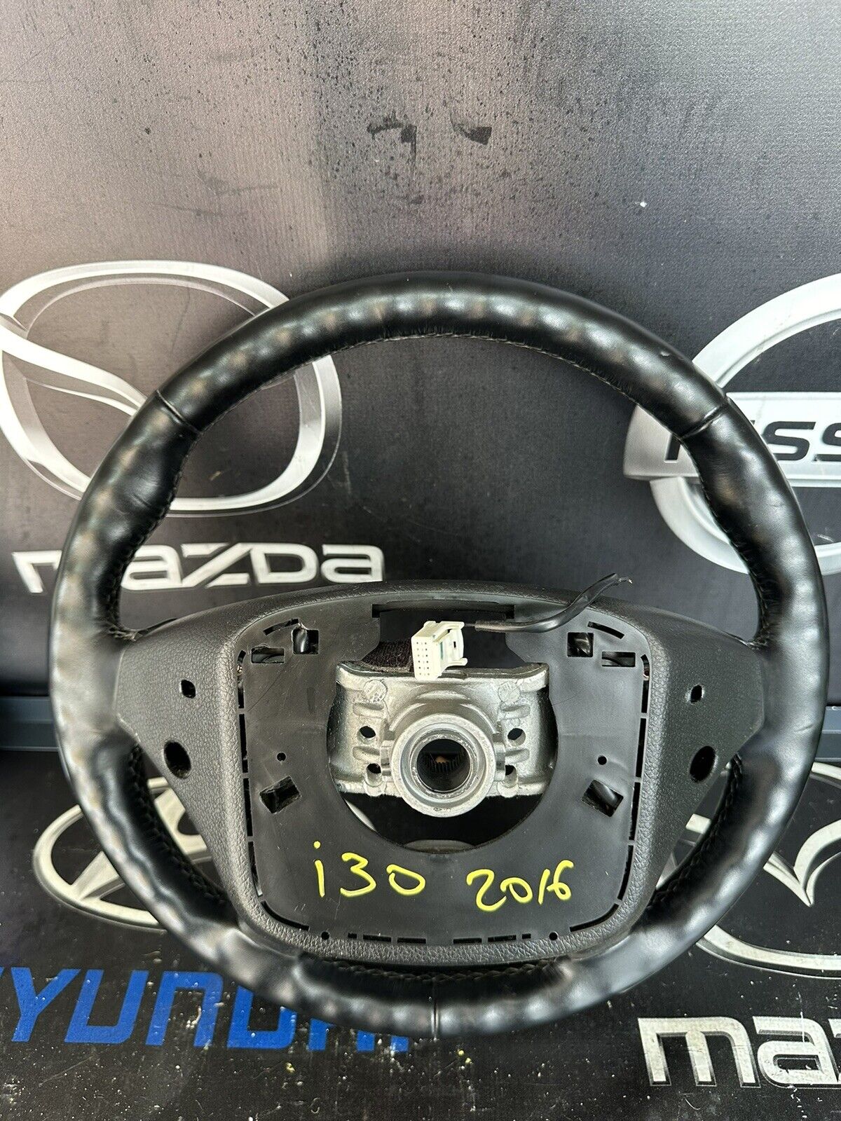 HYUNDAI I30 MK2 LEATHER STEERING WHEEL MULTIFUNCTIONAL 2012-2016