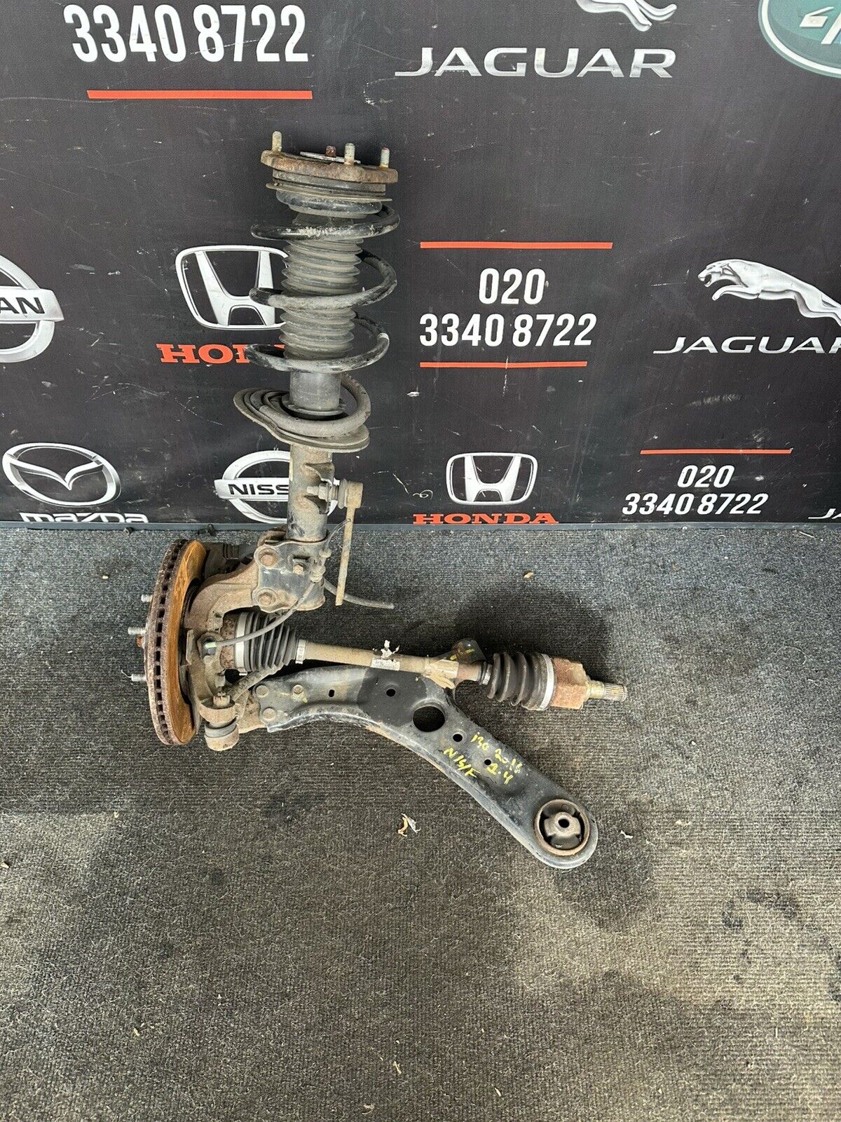 Hyundai i30 MK2 Petrol 1.4 Passenger Side Front Complete Suspension leg