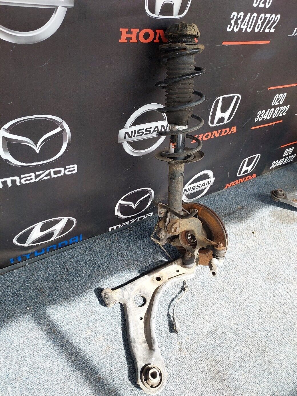 TOYOTA AYGO 2018 O/S FRONT COMPLETE SUSPENSION LEG RH