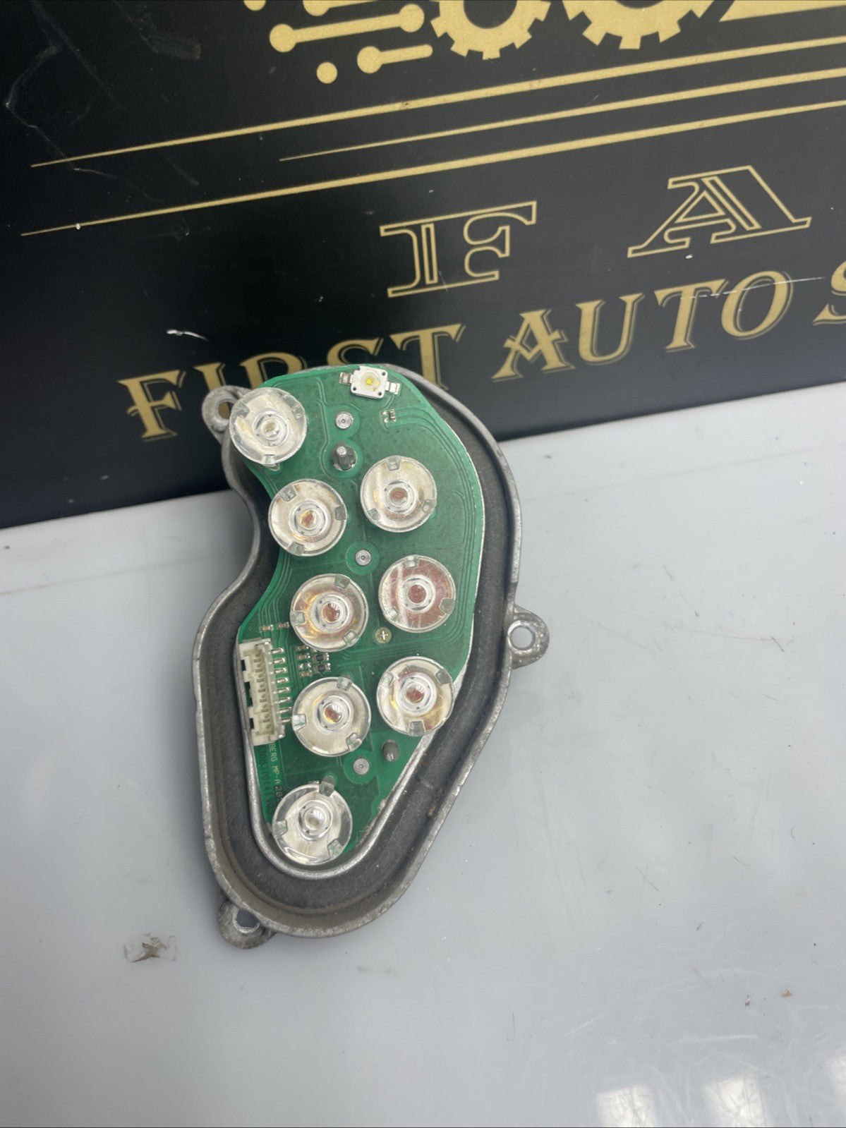 BMW 3 SERIES E92 E93 11-14 LCI DRIVER SIDE XENON HEADLIGHT INDICATOR TURN MODULE