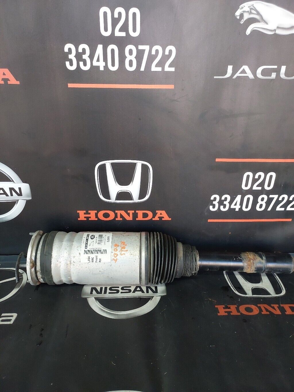 LAND ROVER RANGE ROVER SPORT 3.0 DIESEL O/S FRONT AIR SUSPENSION SHOCK 2017