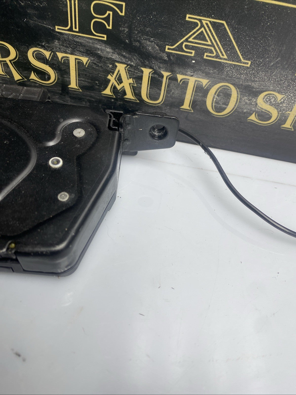 BMW Boot Lid / Tailgate Catch F31 3 SERIES Touring E84 X1 51247200511