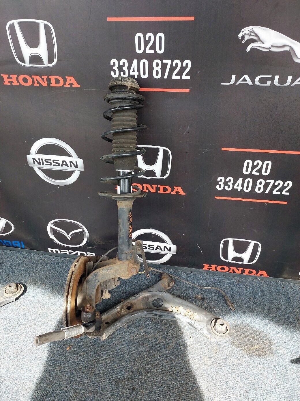 TOYOTA AYGO 2018 N/S FRONT COMPLETE SUSPENSION LEG LH