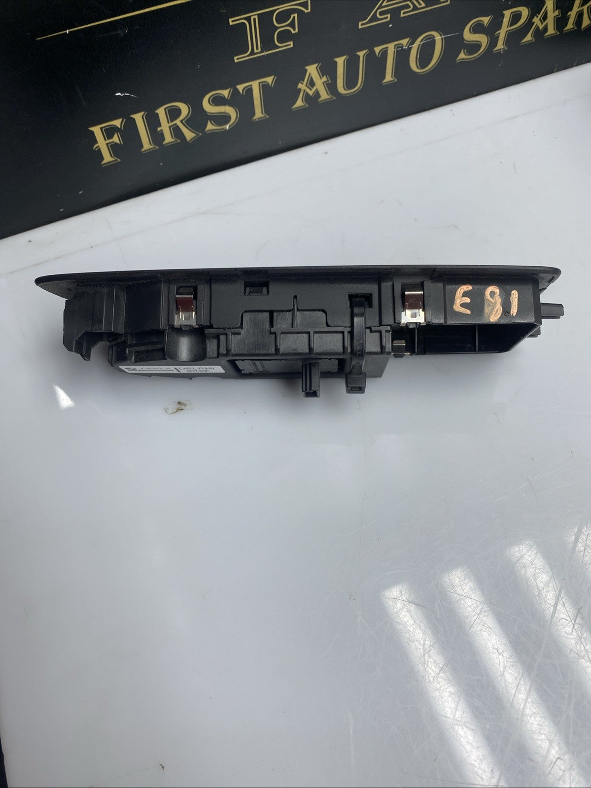 BMW 1 Series E81 E87 E82 Coupe Front Right Power Window Switch 15939961