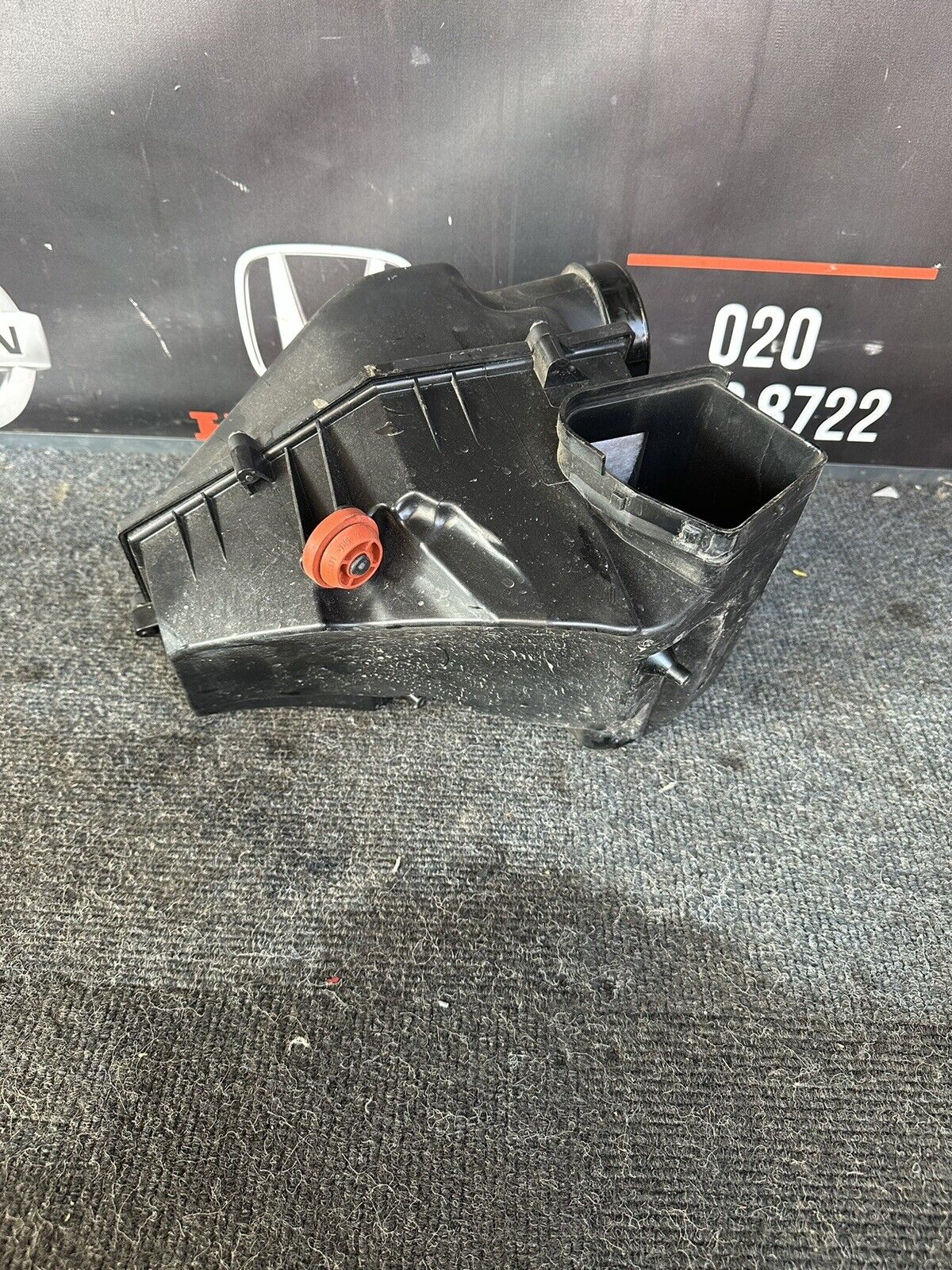 BMW 5 6 7 X3 X4 X5 X6 G30 G31 G11 G01 2015-2021 PETROL AIR FILTER BOX 8620473