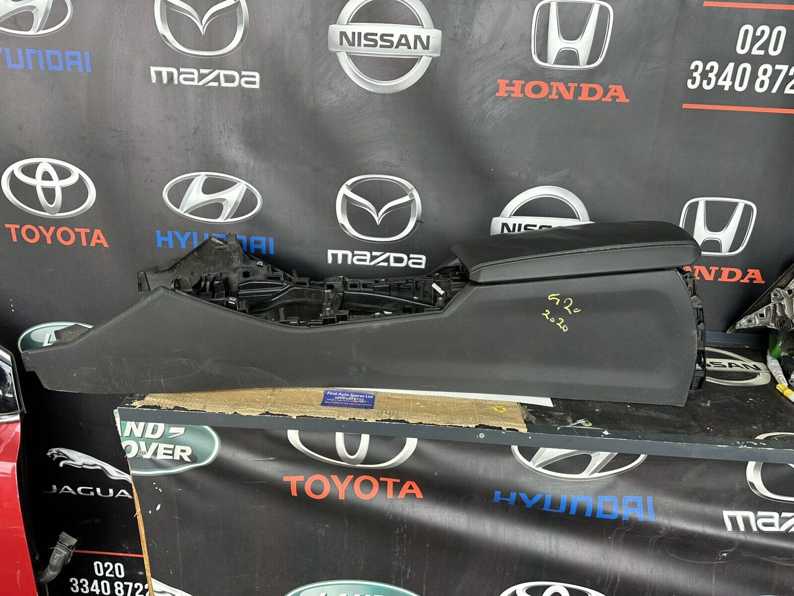 BMW 3 G20 G21 Mittelkonsole Armlehne Middle Console 