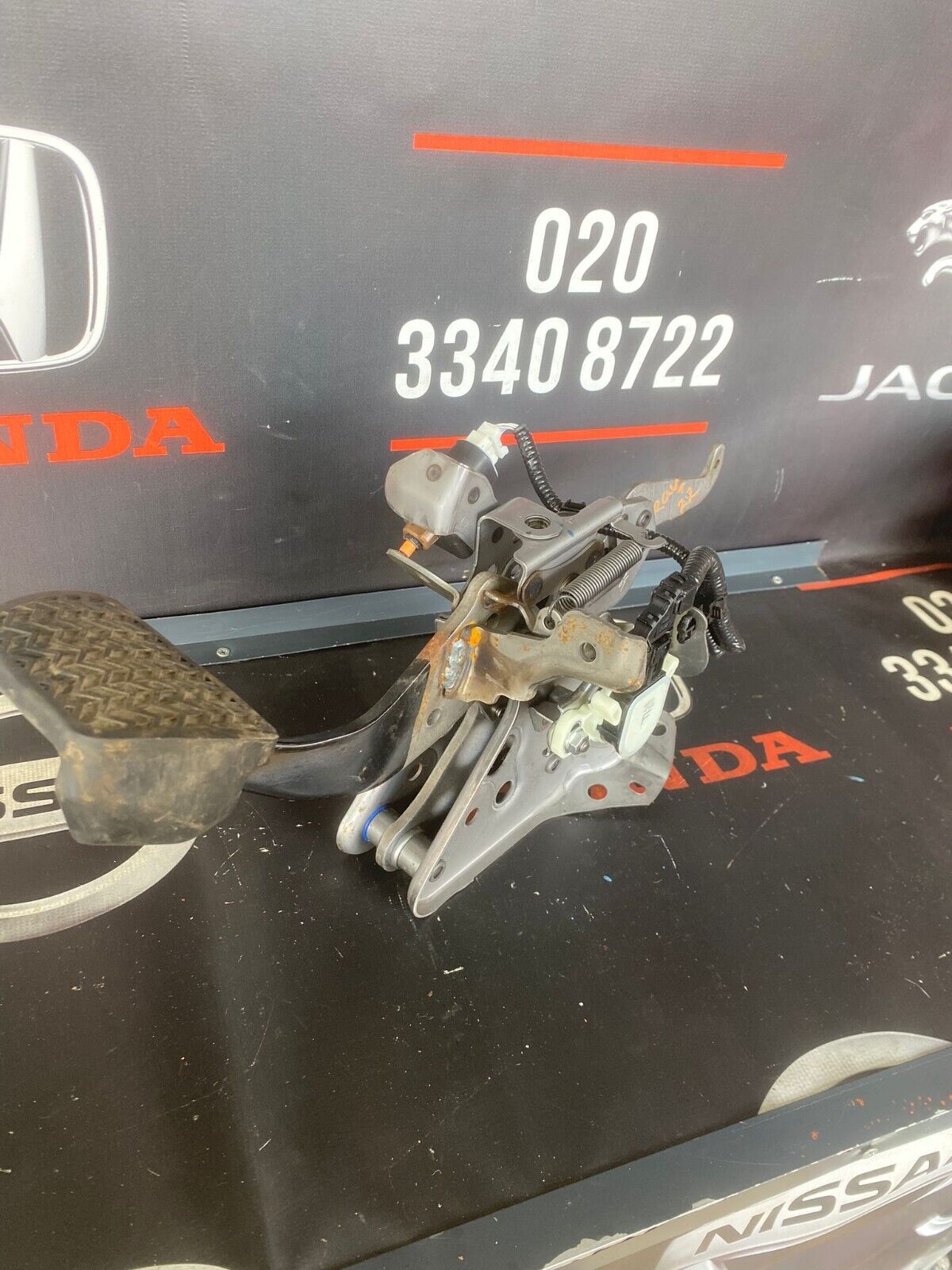 TOYOTA RAV 4 HYBRID BRAKE PEDAL ASSEMBLY