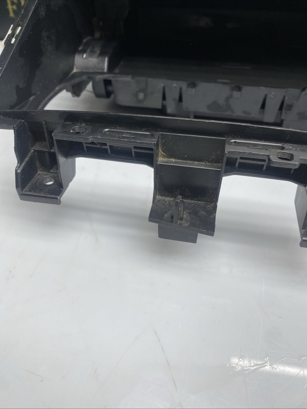 BMW SERIES 3 G20 G21 FRONT CENTRE CONSOLE ASHTRAY STORAGE COMPARTMENT 2019