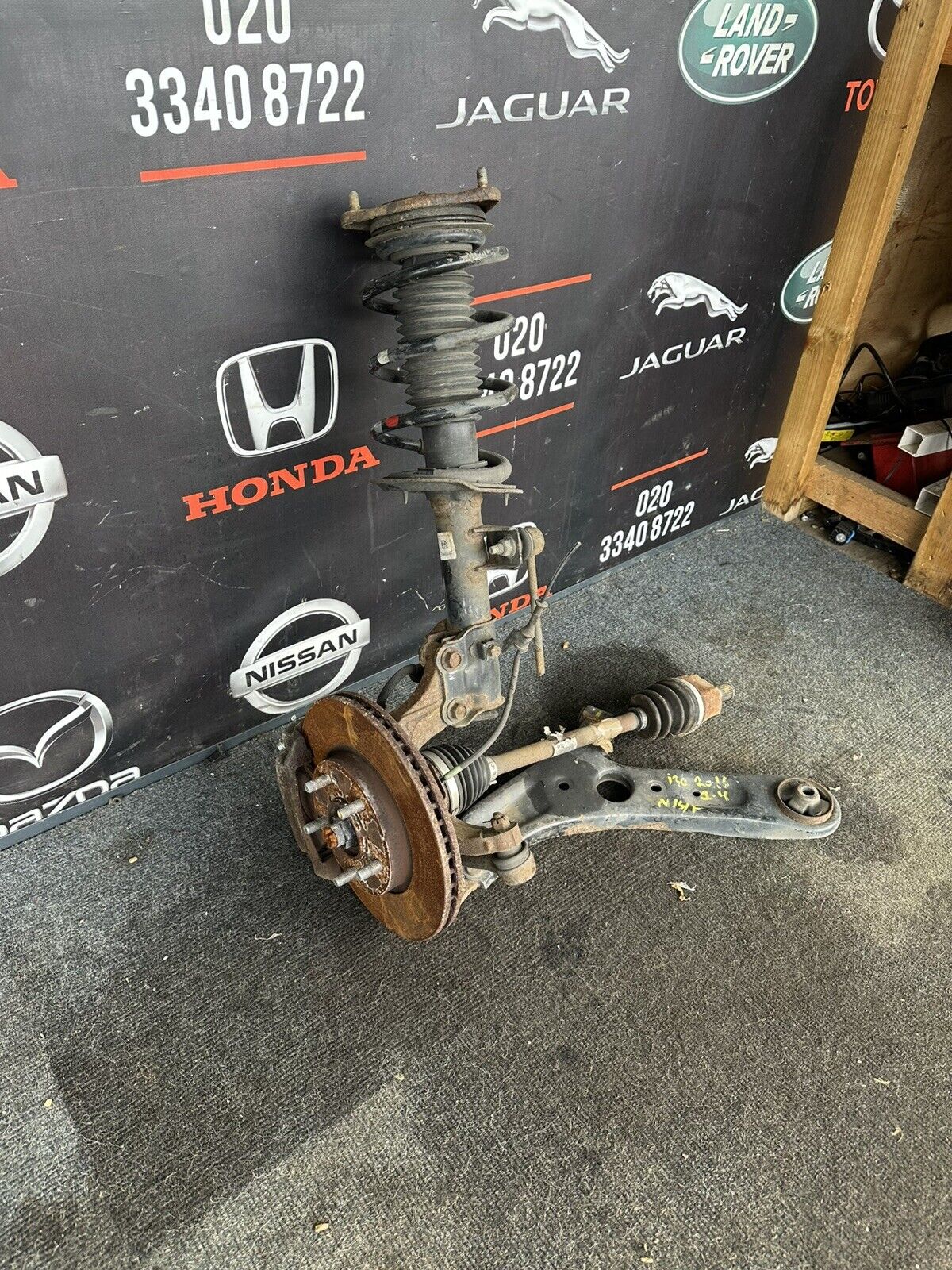 Hyundai i30 MK2 Petrol 1.4 Passenger Side Front Complete Suspension leg