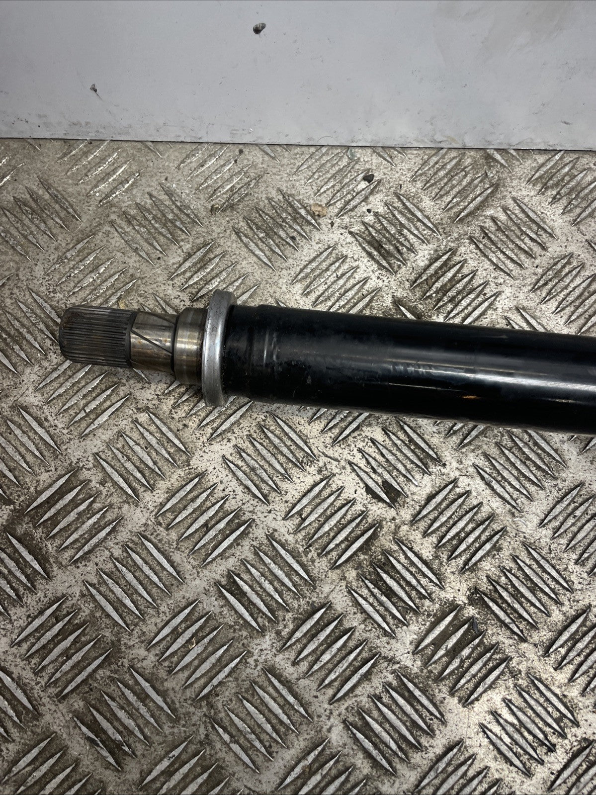 BMW 1 ,2 SERIES F40,F45 2023 FRONT DRIVESHAFT LEFT PASSENGER SIDE 8482645