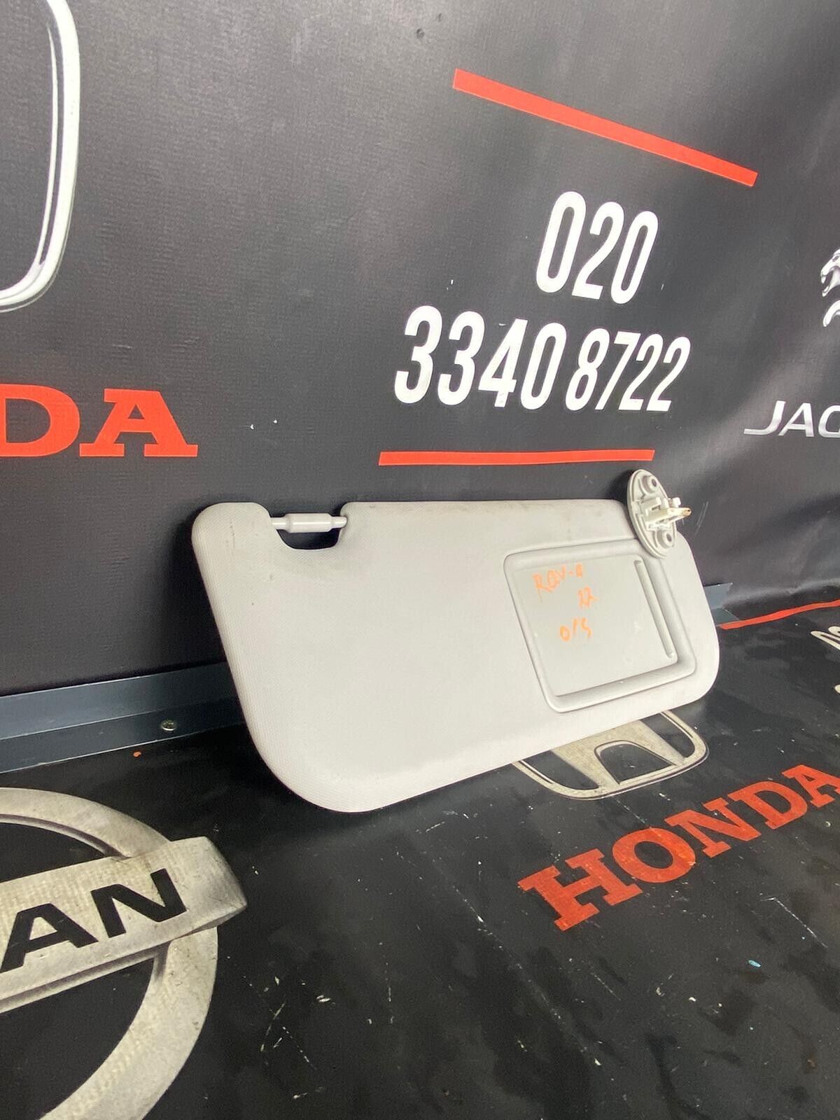 TOYOTA RAV 4 2022 O/S RIGHT SUN VISOR