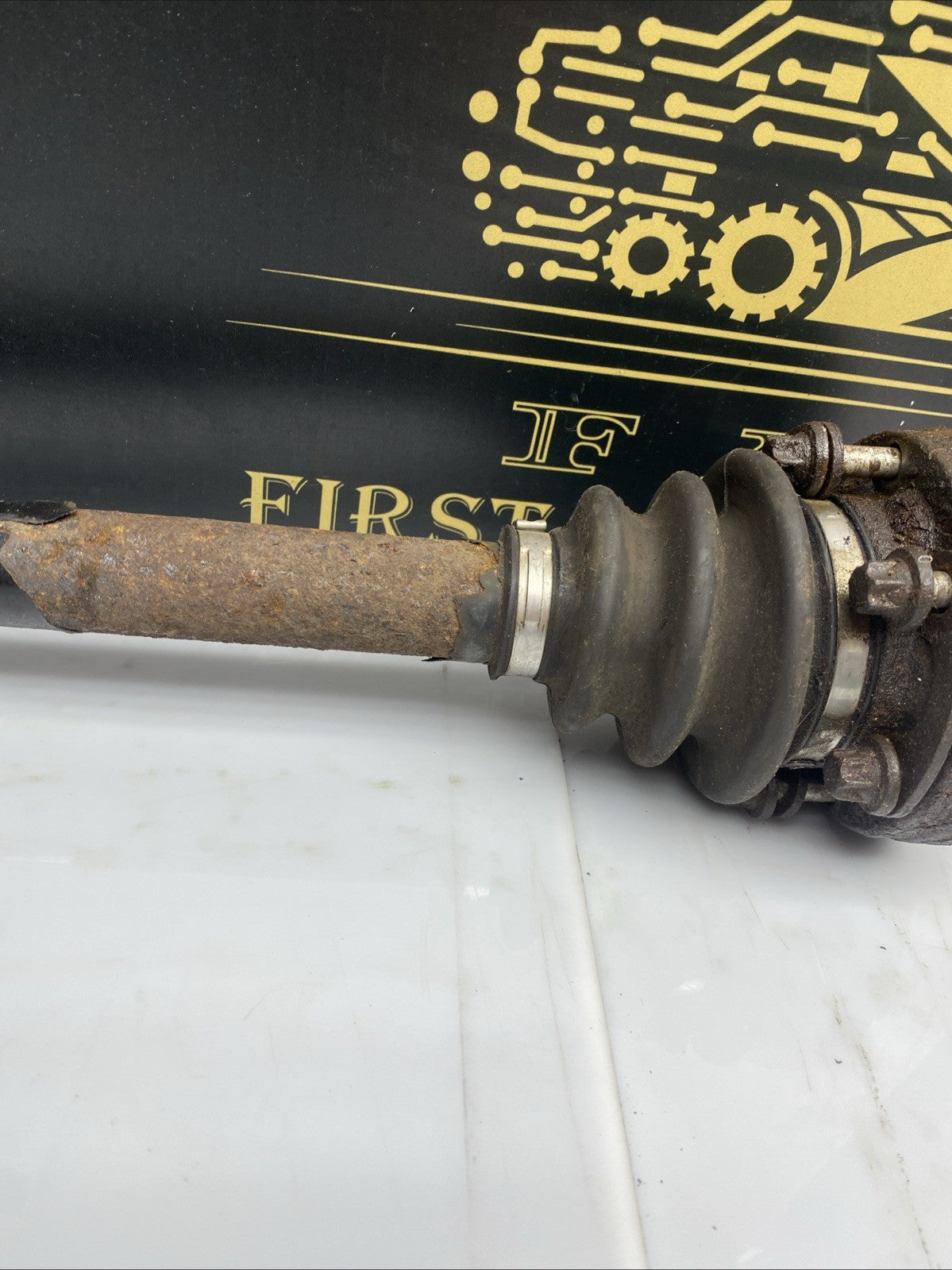 BMW E81 E87 E90 E91 E92 Driveshaft Output Shaft Left N/S 7523959