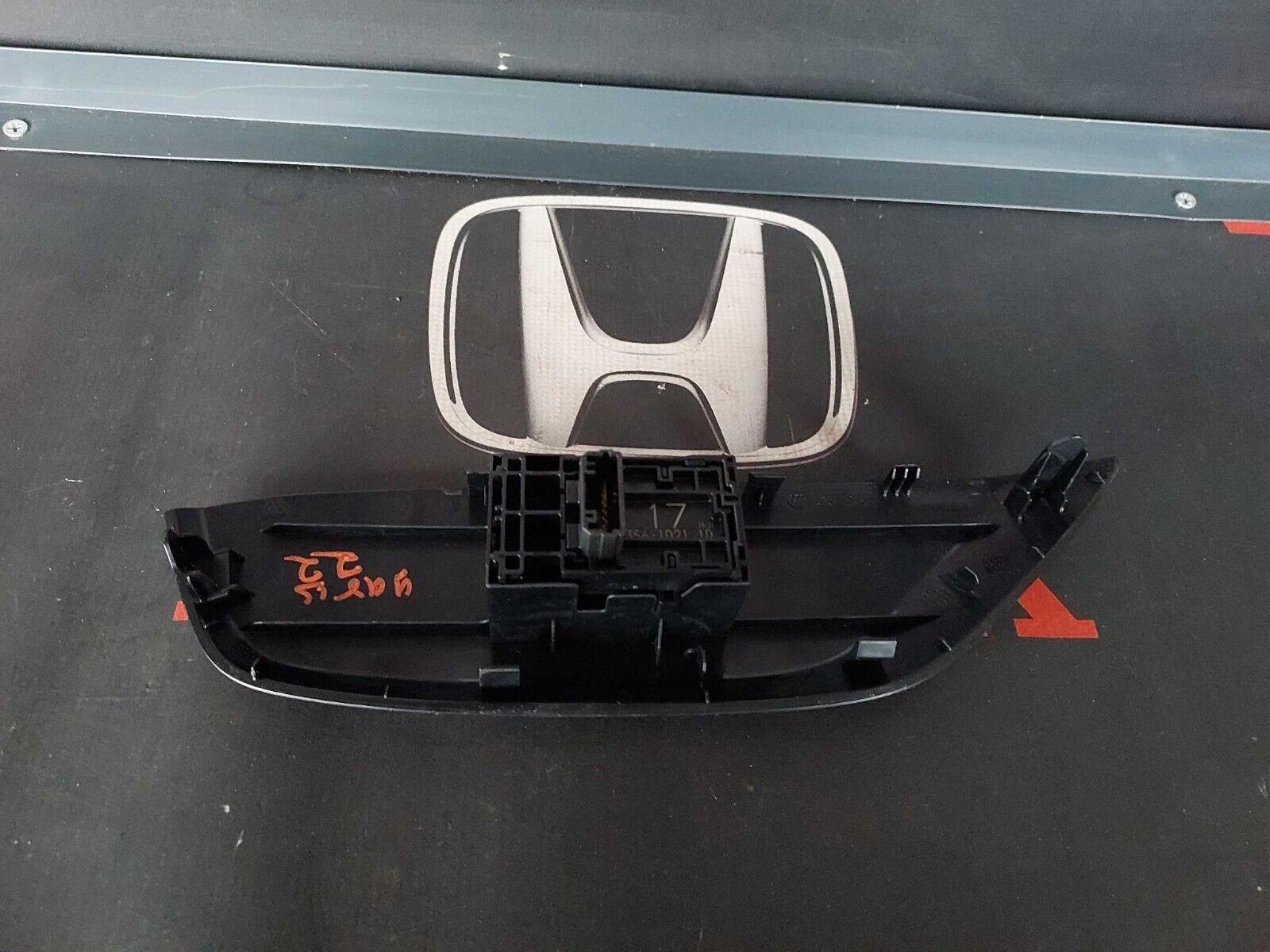 TOYOTA YARIS N/S WINDOW SWITCH 2022