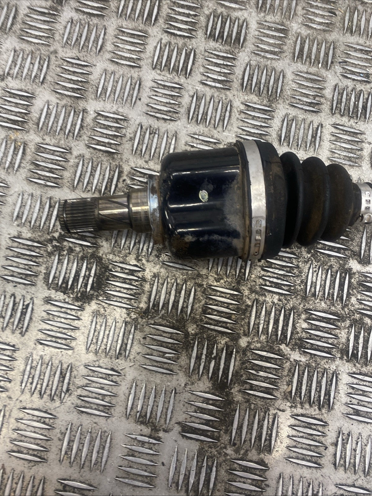 BMW F40 F44 F45 F46 F48 F39 LEFT PASSENGER SIDE DRIVESHAFT 8643375