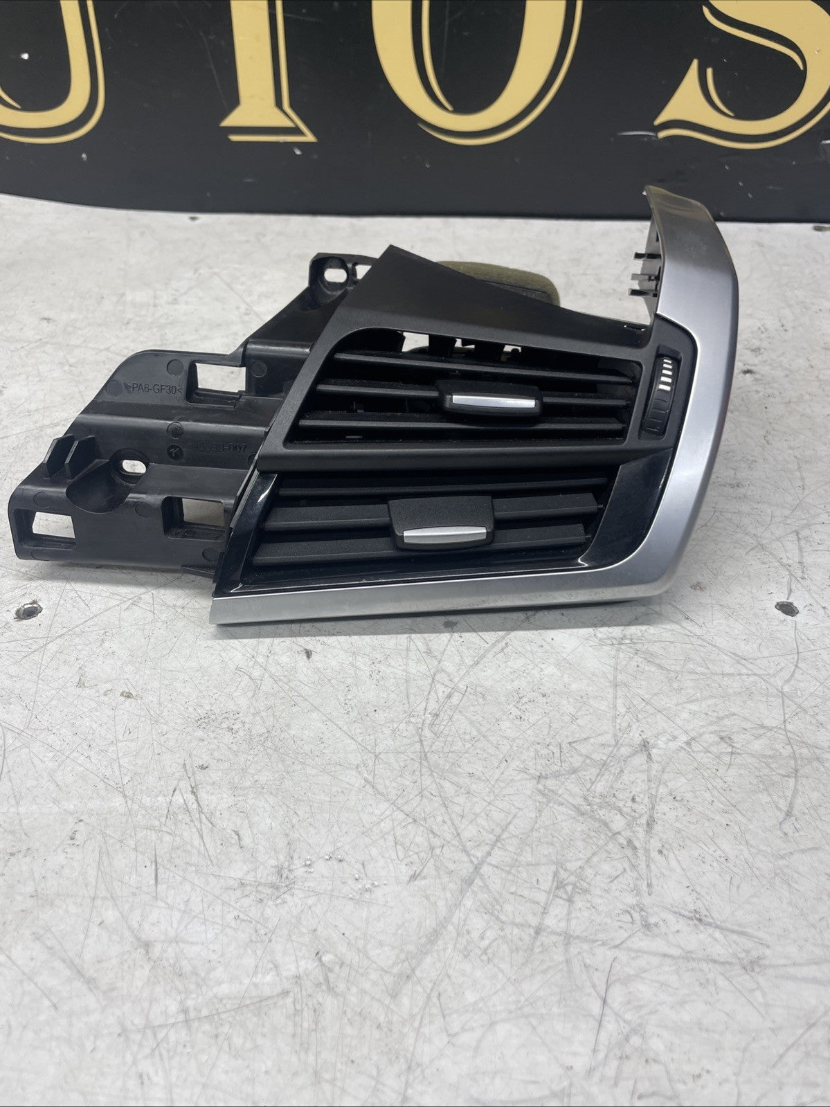 BMW X5 F15 2015 Left Front Dashboard Side Air Vent Grill Trim 925292711 MUI8364