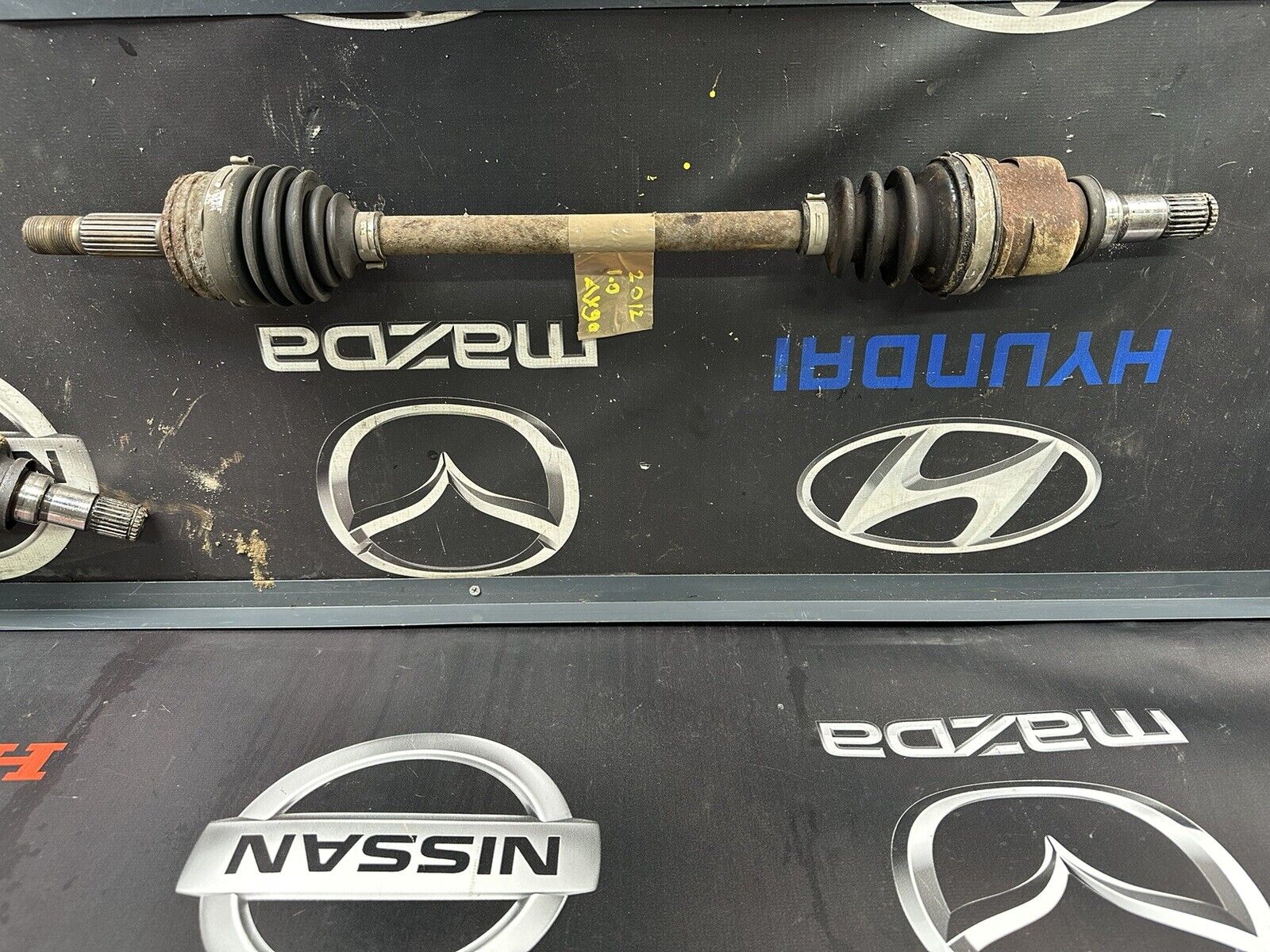 TOYOTA AYGO DRIVESHAFT - PASSENGER/LEFT FRONT (ABS) PETROL 2005-2014