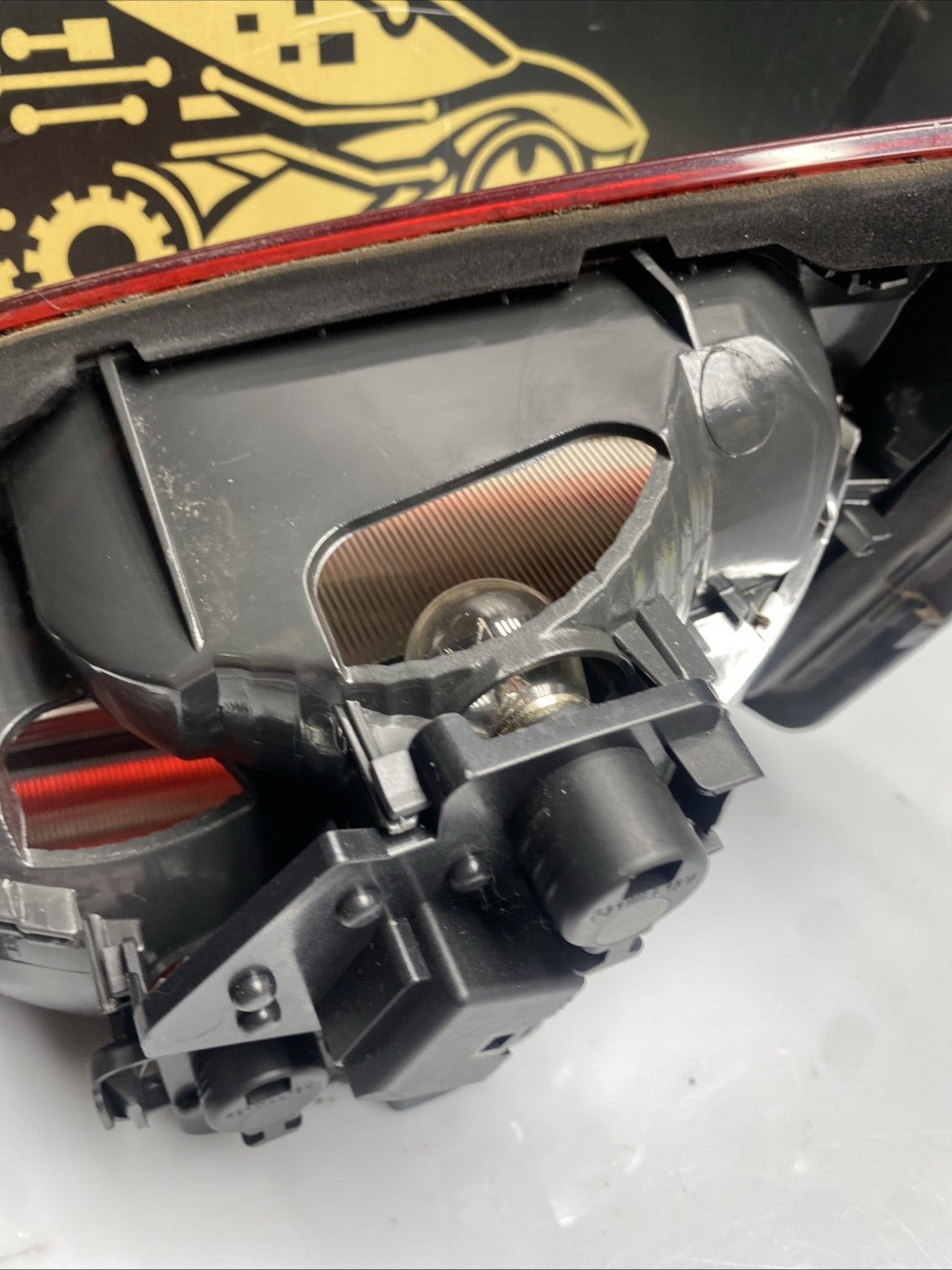 BMW 2 SERIES F45 LEFT PASSENGER SIDE REAR INNER TAILLIGHT 7461477