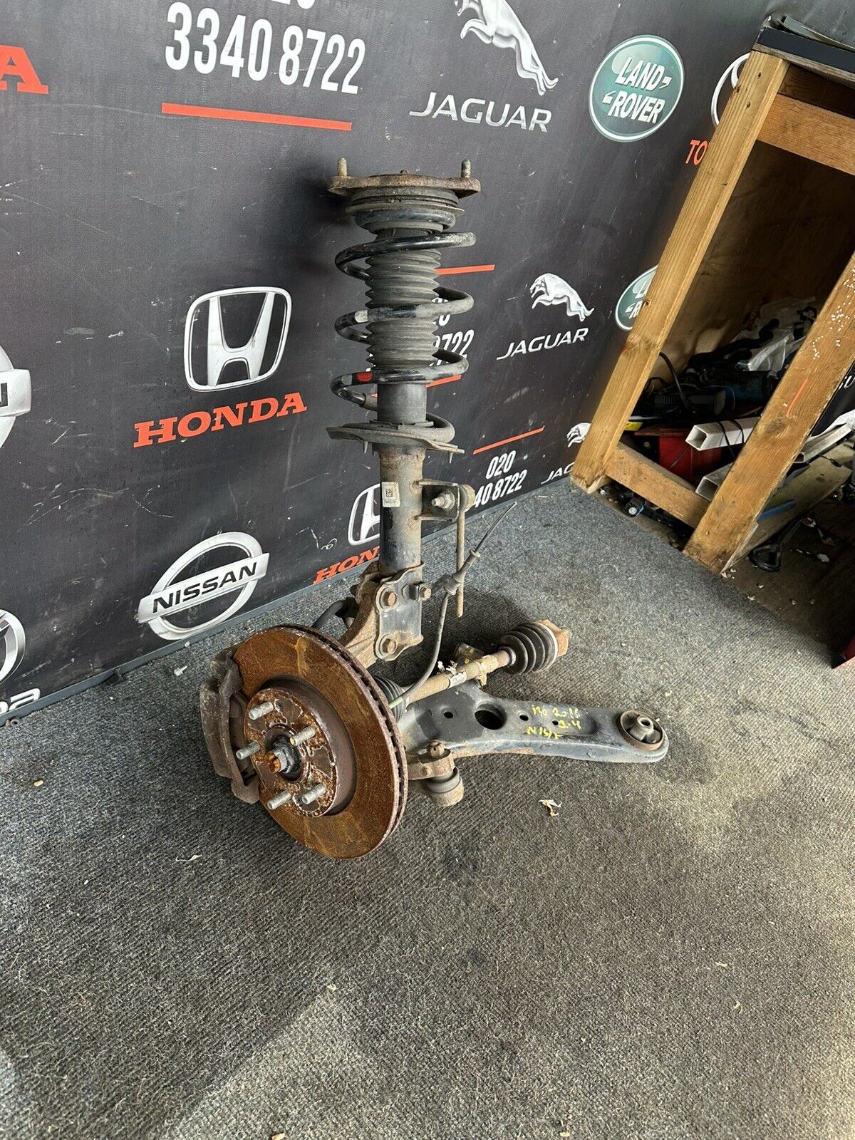 Hyundai i30 MK2 Petrol 1.4 Passenger Side Front Complete Suspension leg