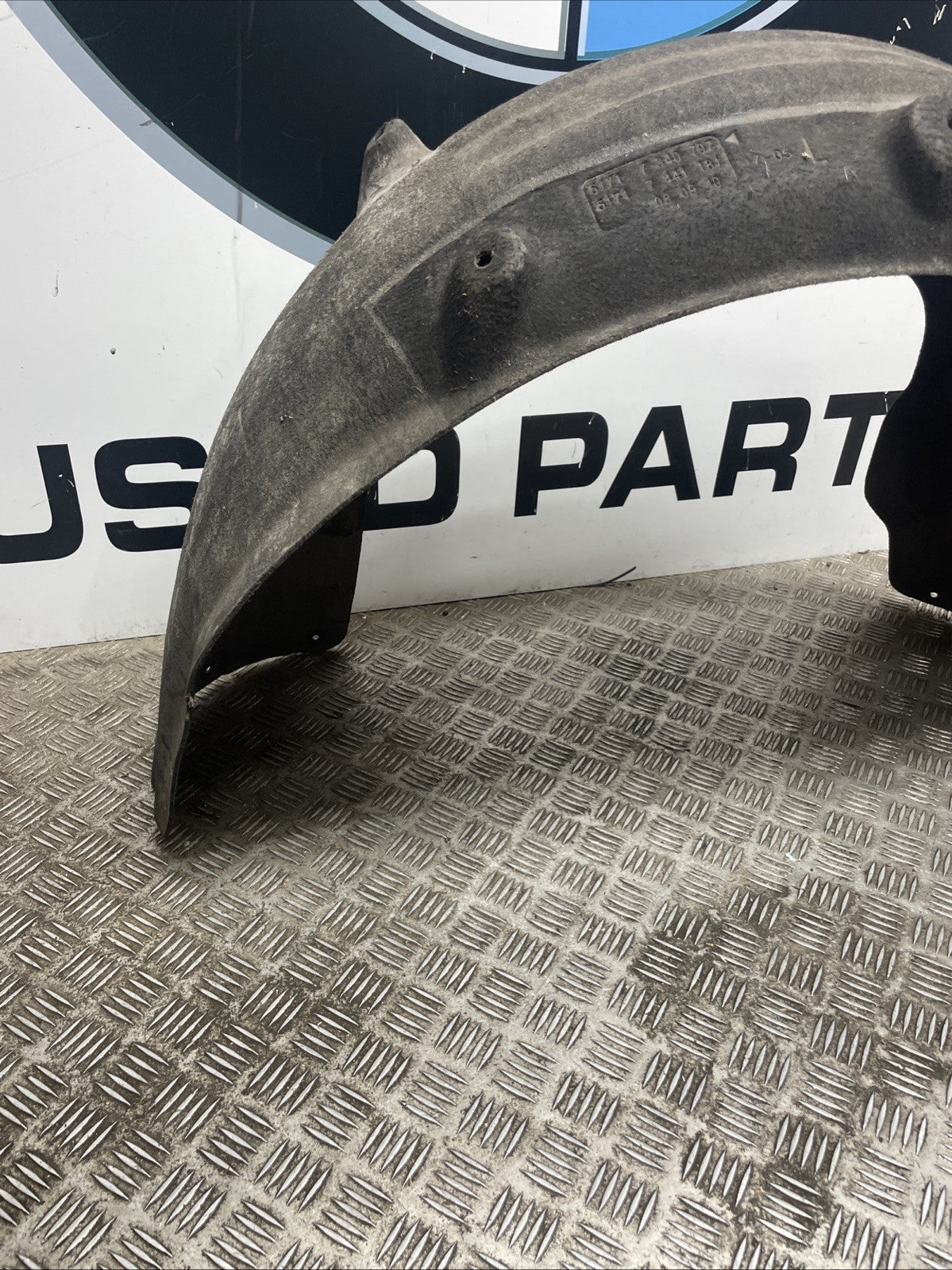 BMW G31 5 Series Touring Passenger Side Left Rear Wheel Arch Liner 7340797