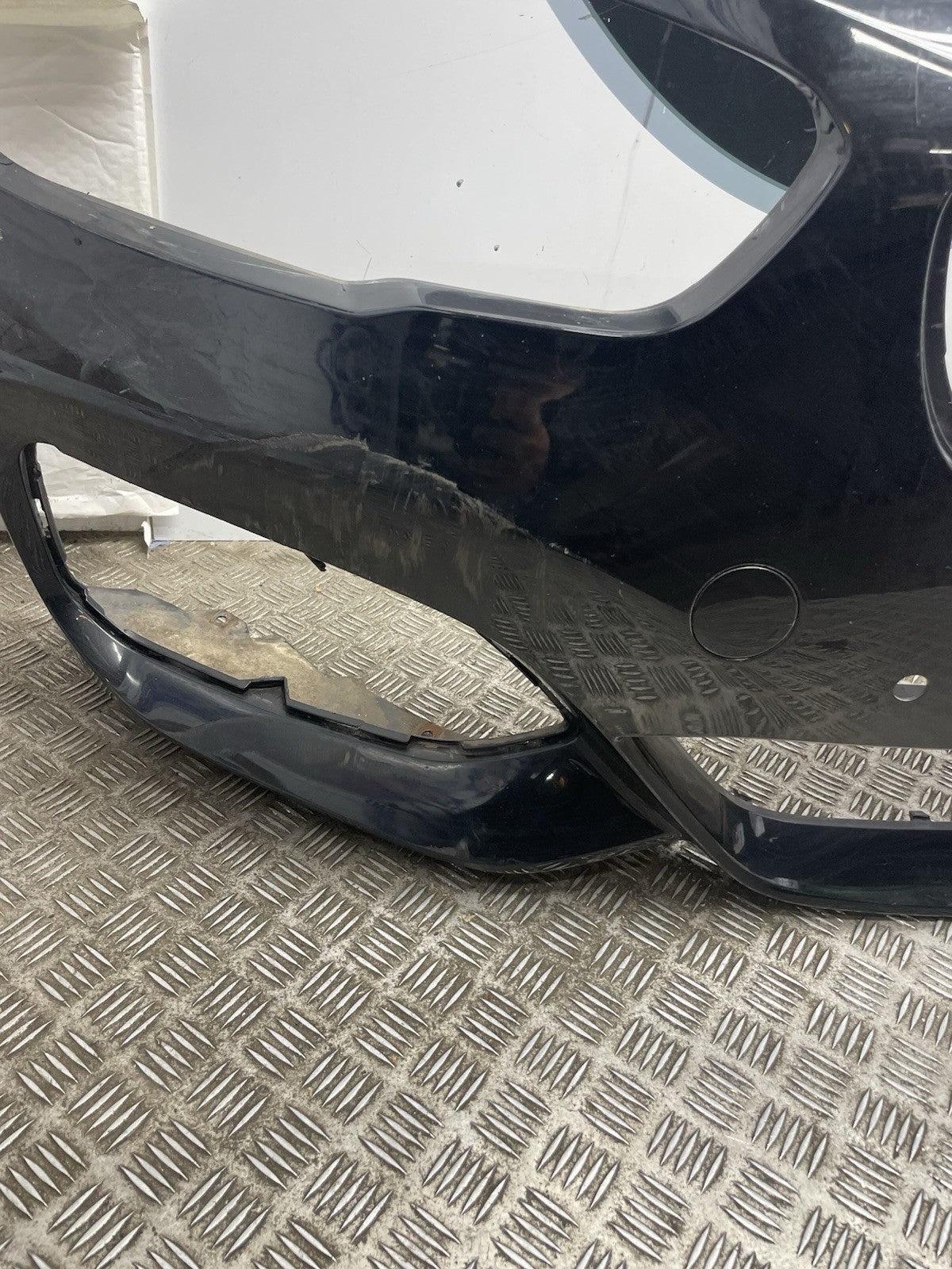 BMW 1 F20 F21 LCI M SPORT FRONT BUMPER 2015-19 GENUINE (Dent On Driver Side)