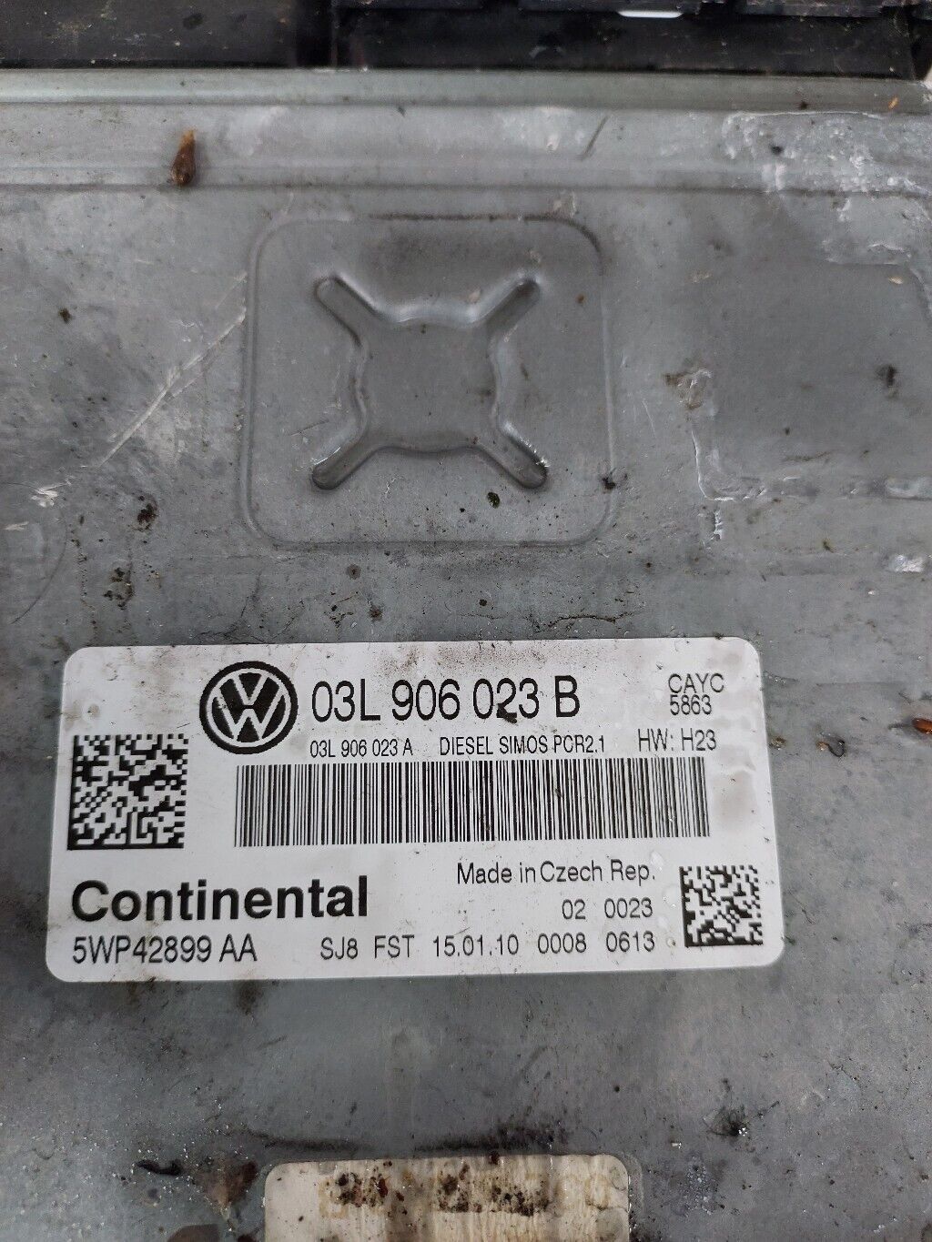 VOLKSWAGEN GOLF DIESEL ENGINE CONTROL UNIT 2010 03L906023B