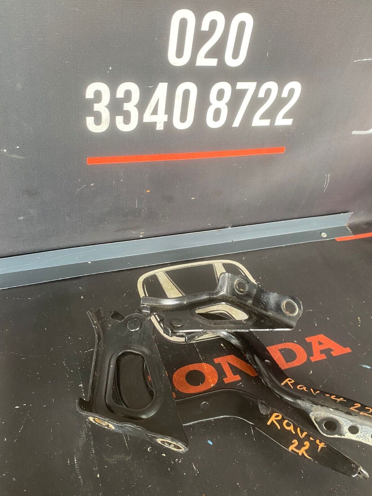 TOYOTA RAV 4 2022 BONNET HINGE PAIR