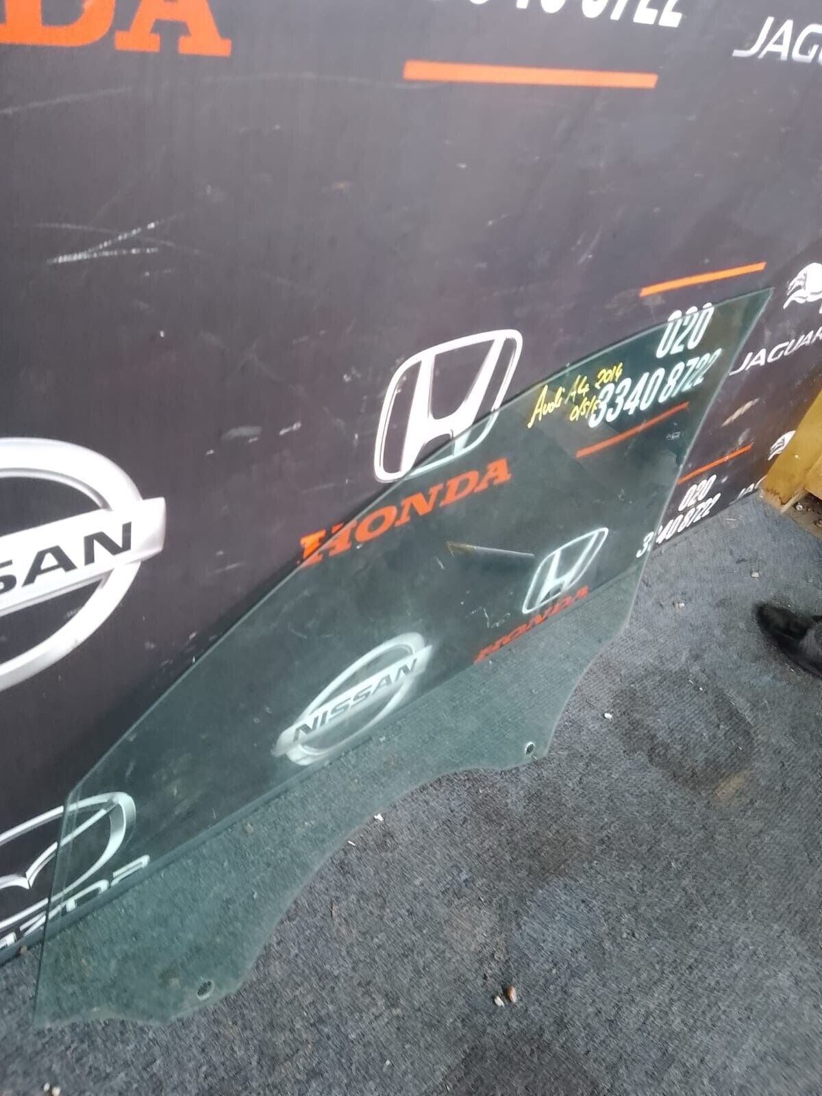 Audi A4 8K B8 Front O/S/F Door Window Glass 8K0845201C