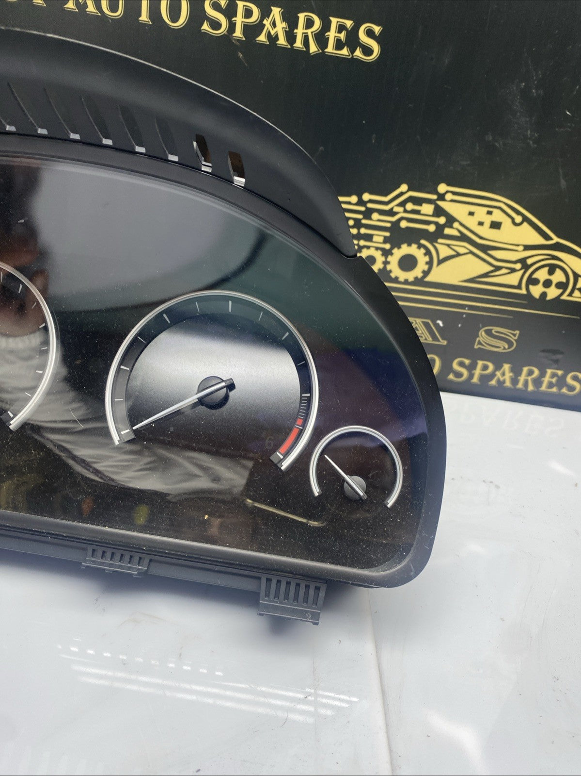 BMW 5 SERIES F10 F01 F11 F07 SPEEDOMETER CLOCK CLUSTER 6805246