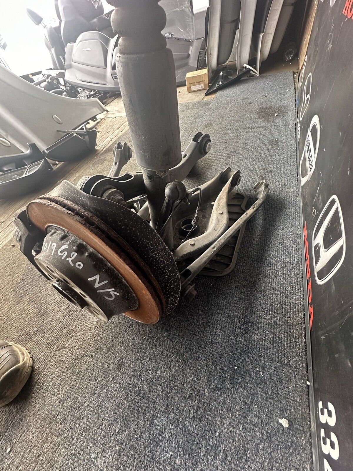 BMW 3 SERIES G20 LEFT SIDE SUSPENSION LEG COMPLETE