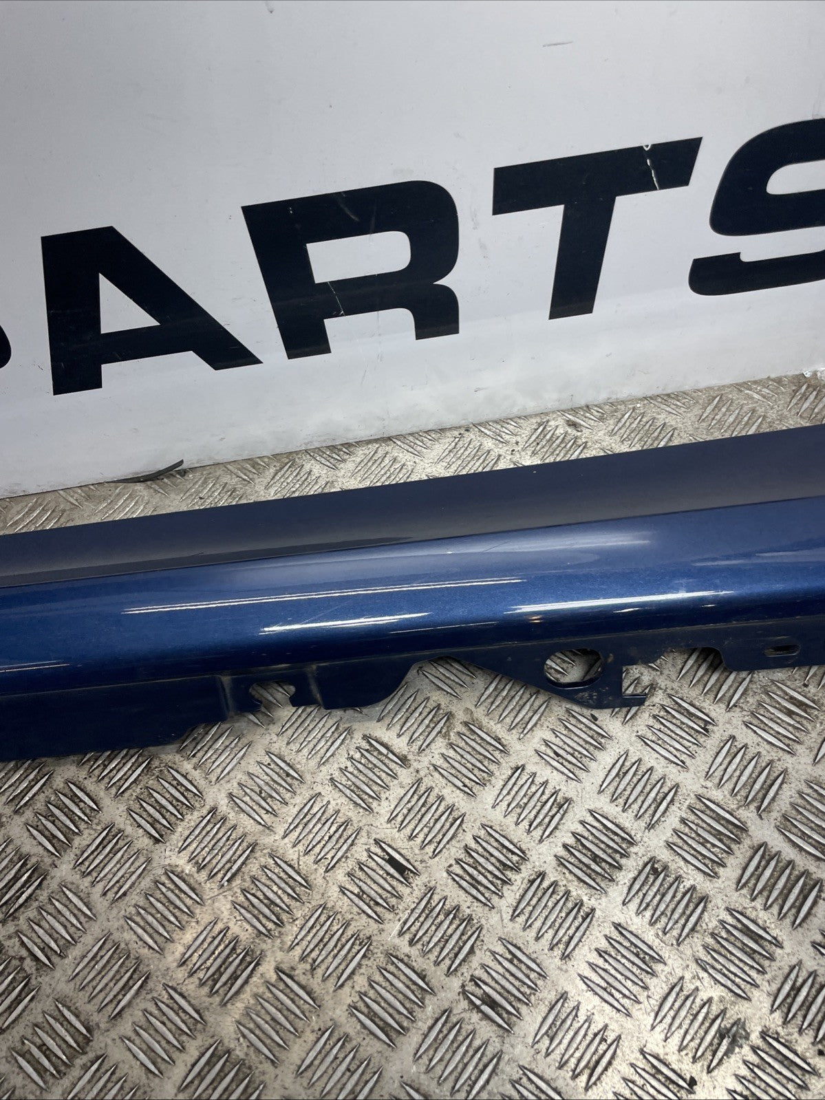 Bmw 5 series side skirt passenger left 2016-2023 m sport 8070341