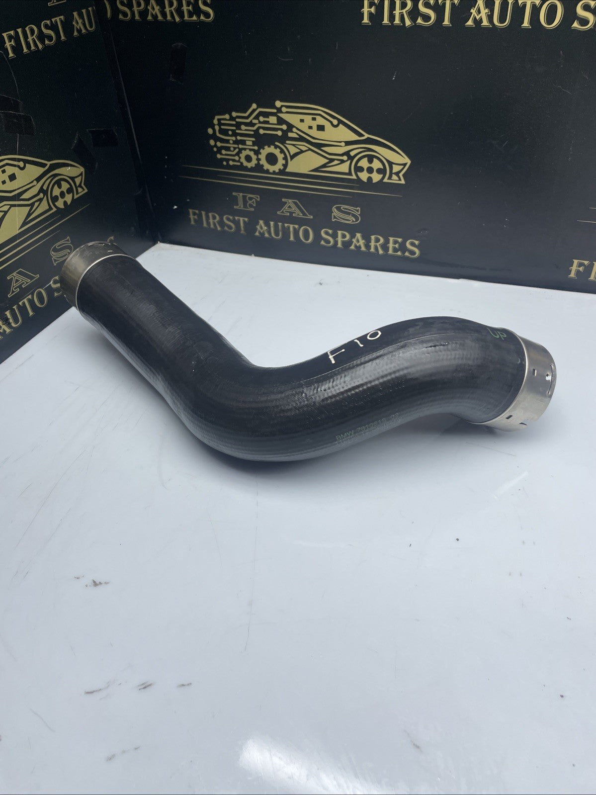 BMW 5 SERIES F10 F11 F07 N47 520D INTERCOOLER PIPE HOSE 7810615,