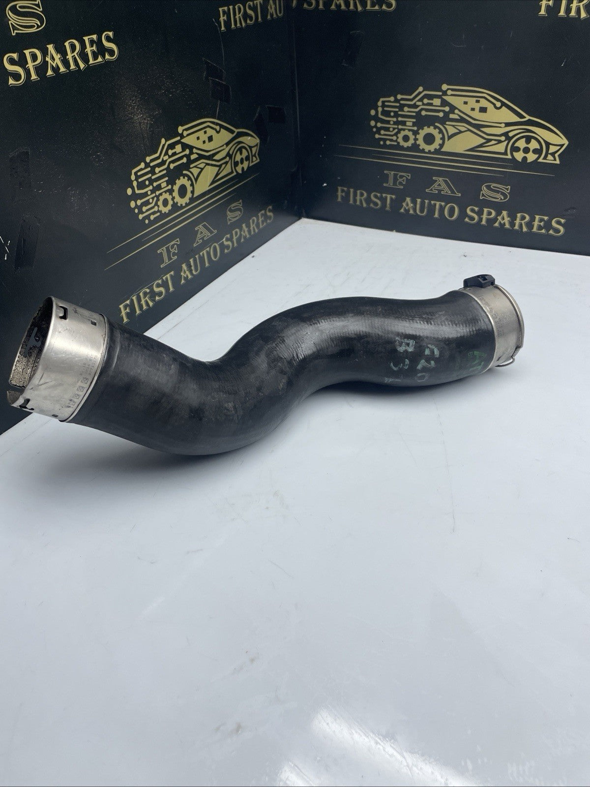 2016 BMW 1 Series 116D M Sport MK2 F20 Intercooler Pipe Turbo Hose 8513848