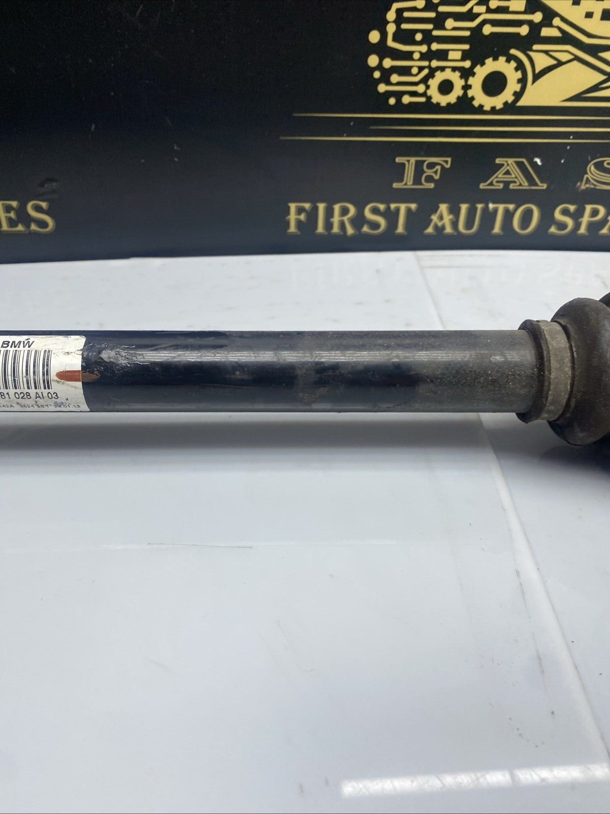 BMW 5 Series F10 F11 520d N47N Output Drive Shaft Right Driver O/S 7581028