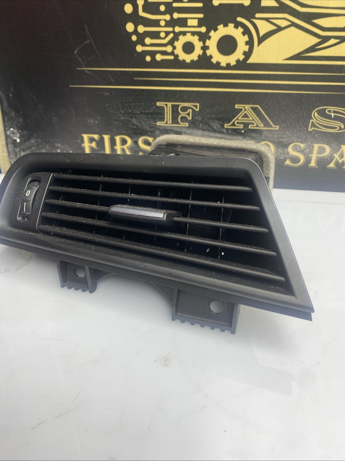 BMW 5 Series F10 F11 N/S Passenger Front Left Dashboard Air Vent Grill 9166887