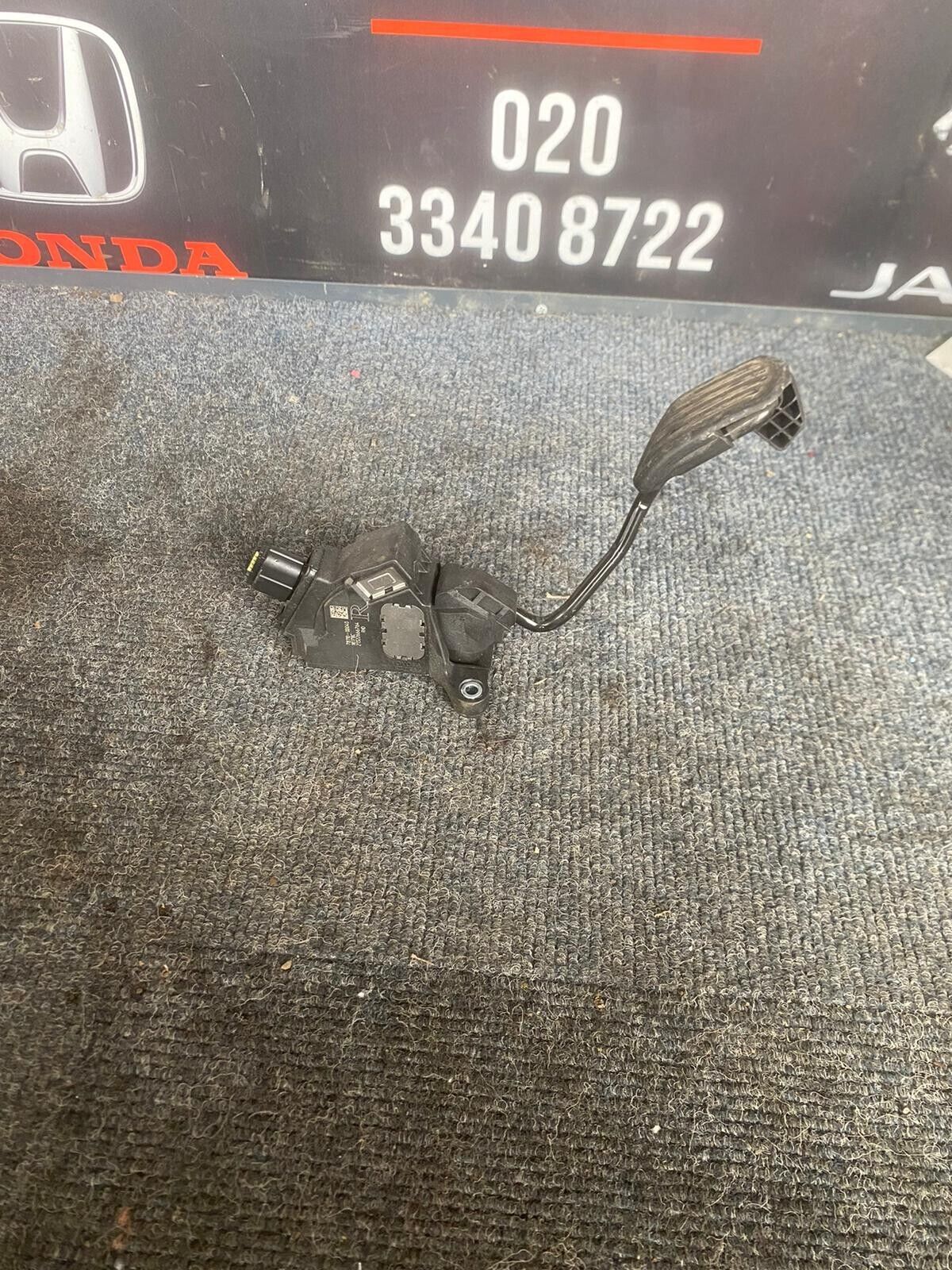 TOYOTA YARIS 2018 HYBRID ACCELERATOR PEDAL