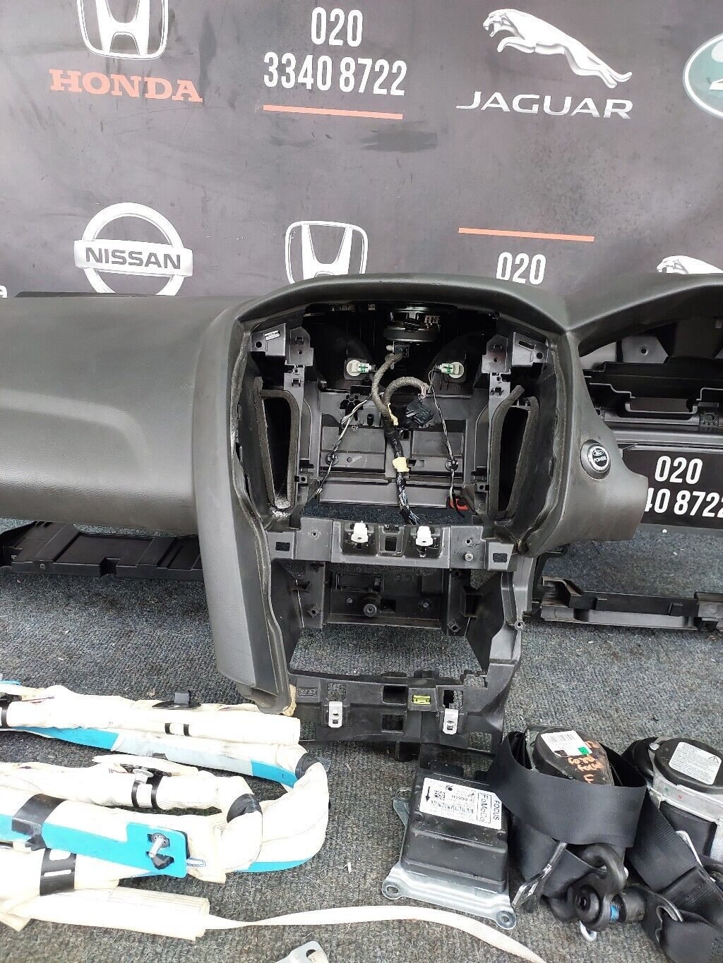 FORD FOCUS DASHBOARD SEAT BELT & AIRBAG KIT COMPLETE 2012