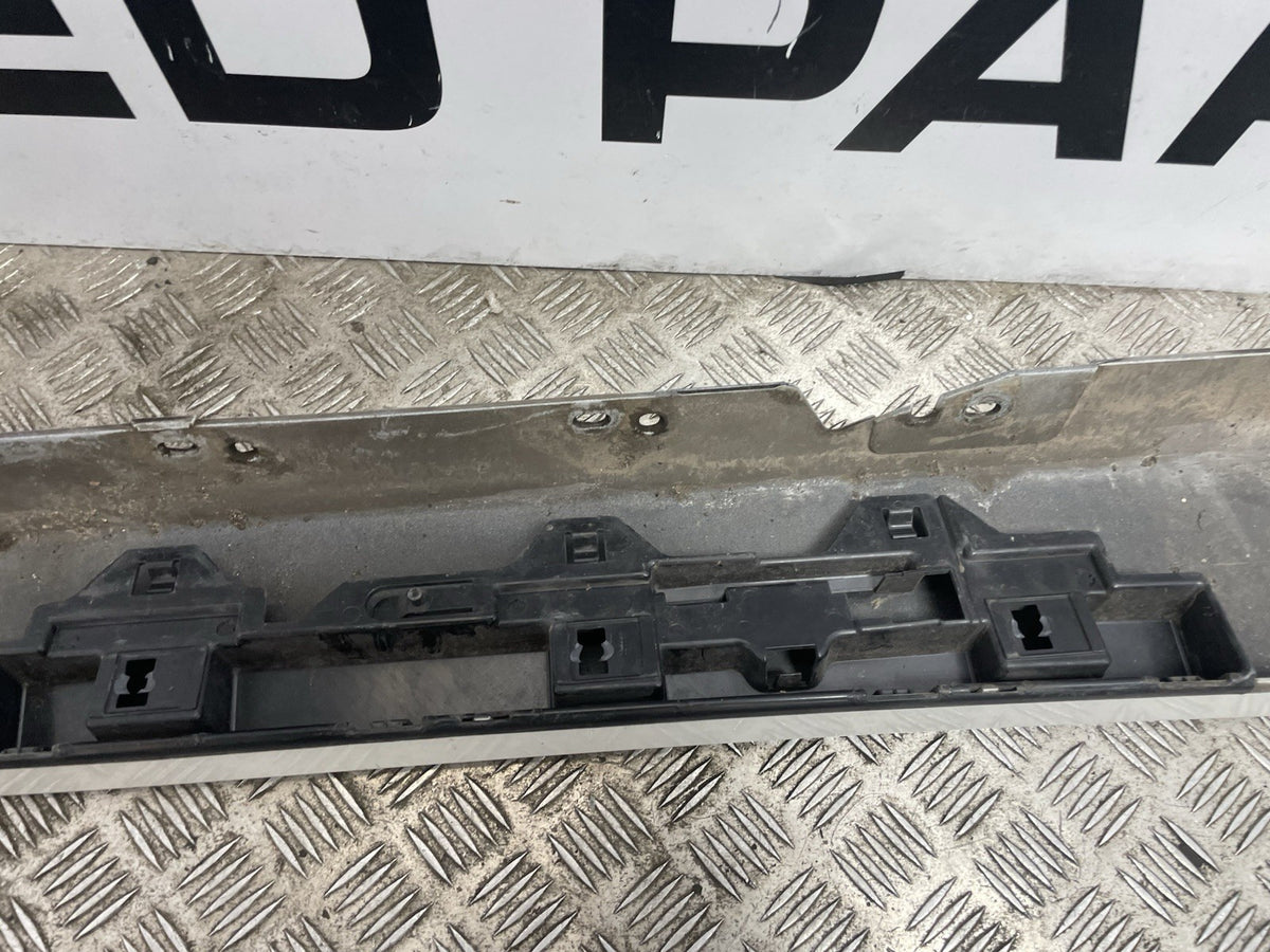 BMW 1 SERIES SIDE SKIRT PASSENGER LEFT F20 5DR 2011-2019