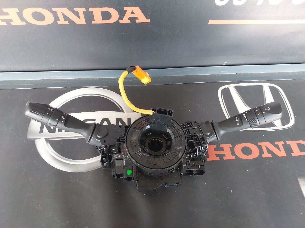 TOYOTA AURIS HATCHBACK STEERING SQUIB WITH WIPER INDICATOR STALK 2013