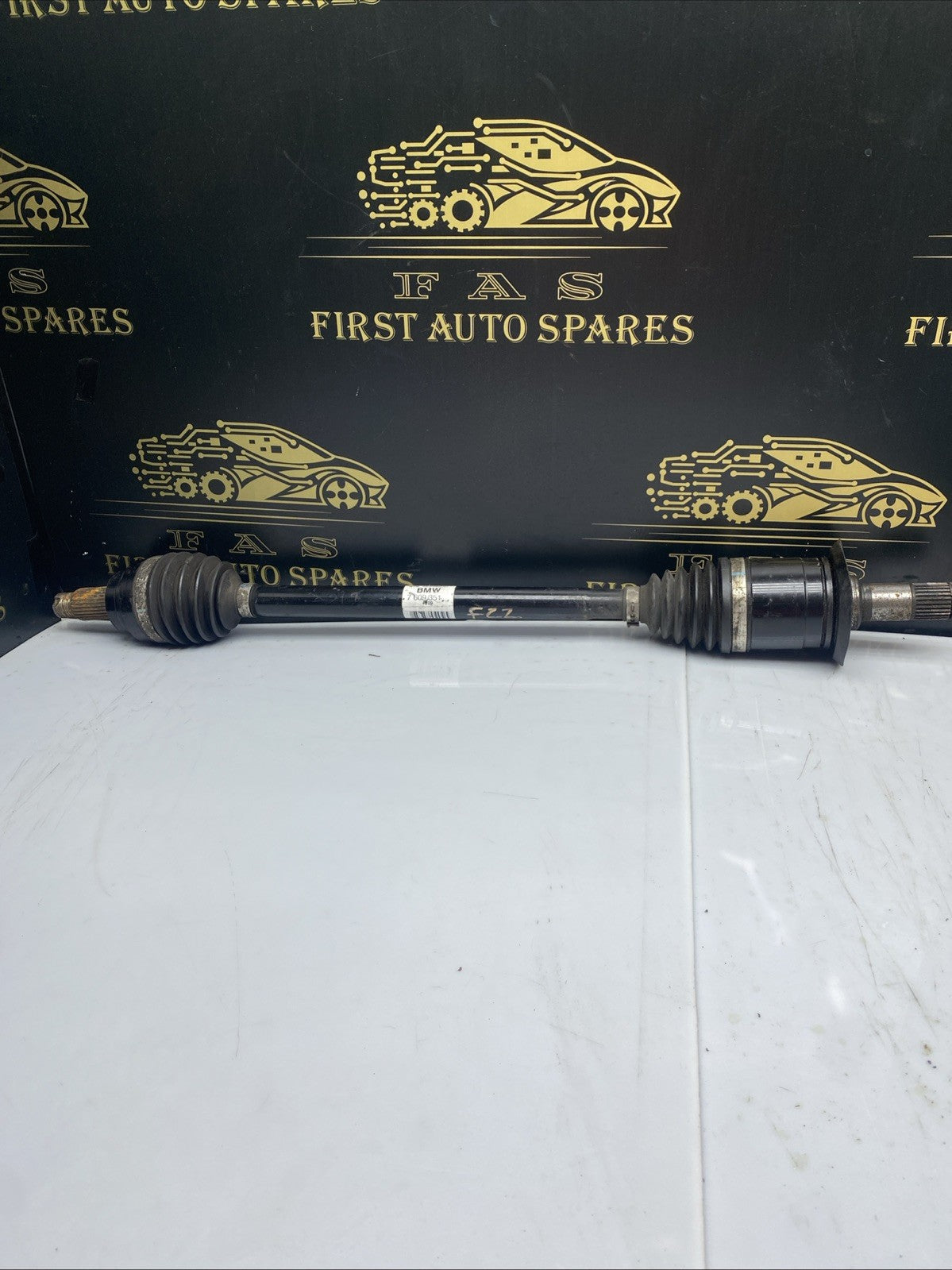 BMW Left N/S Rear Driveshaft D=28mm Fits 1 3 Series F20 F21 F30 F31 7609351
