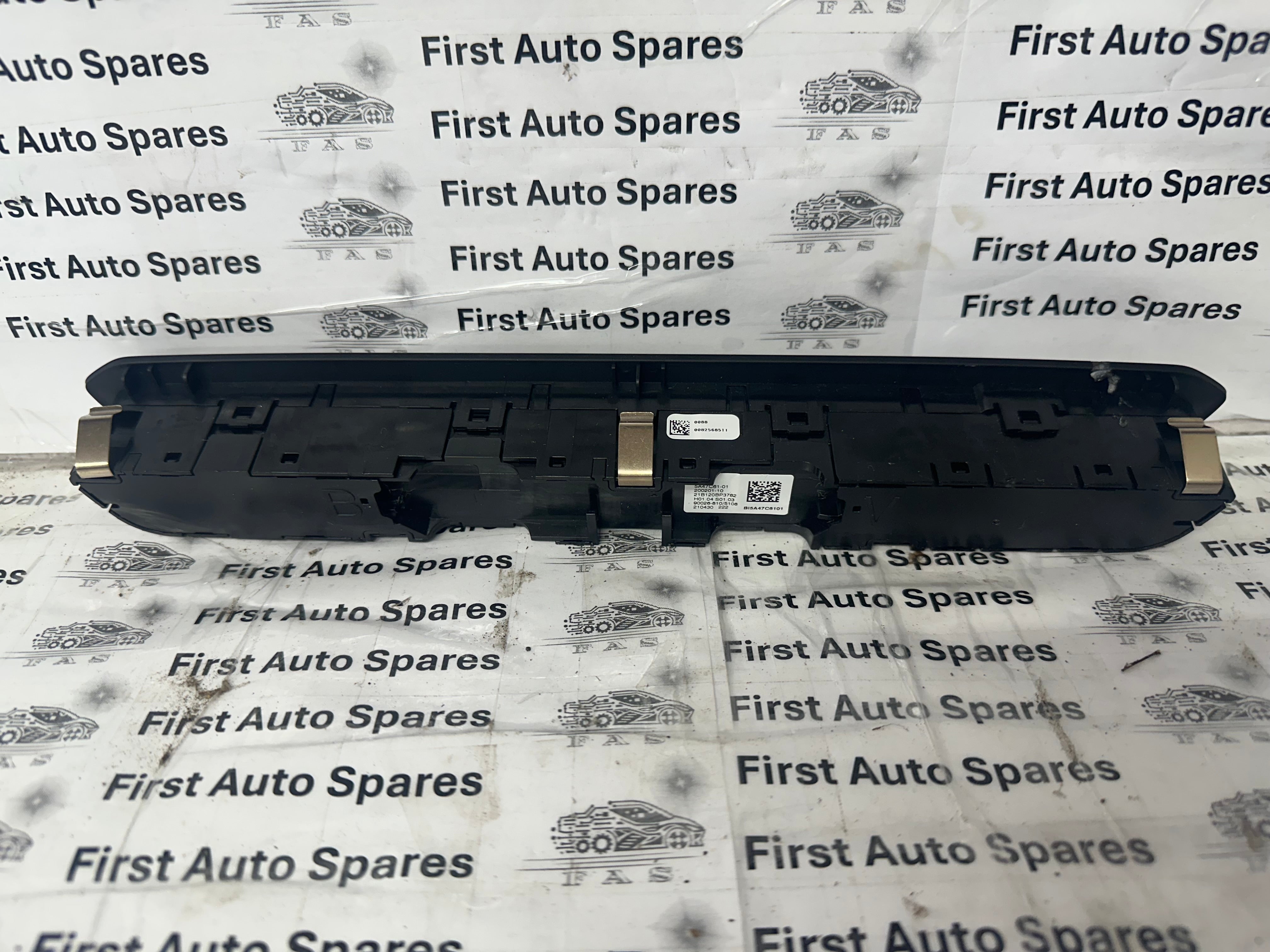 BMW X5 G05 2023 xDrive 30d Music Player Buttons (200201-10, 21B120BP3782)