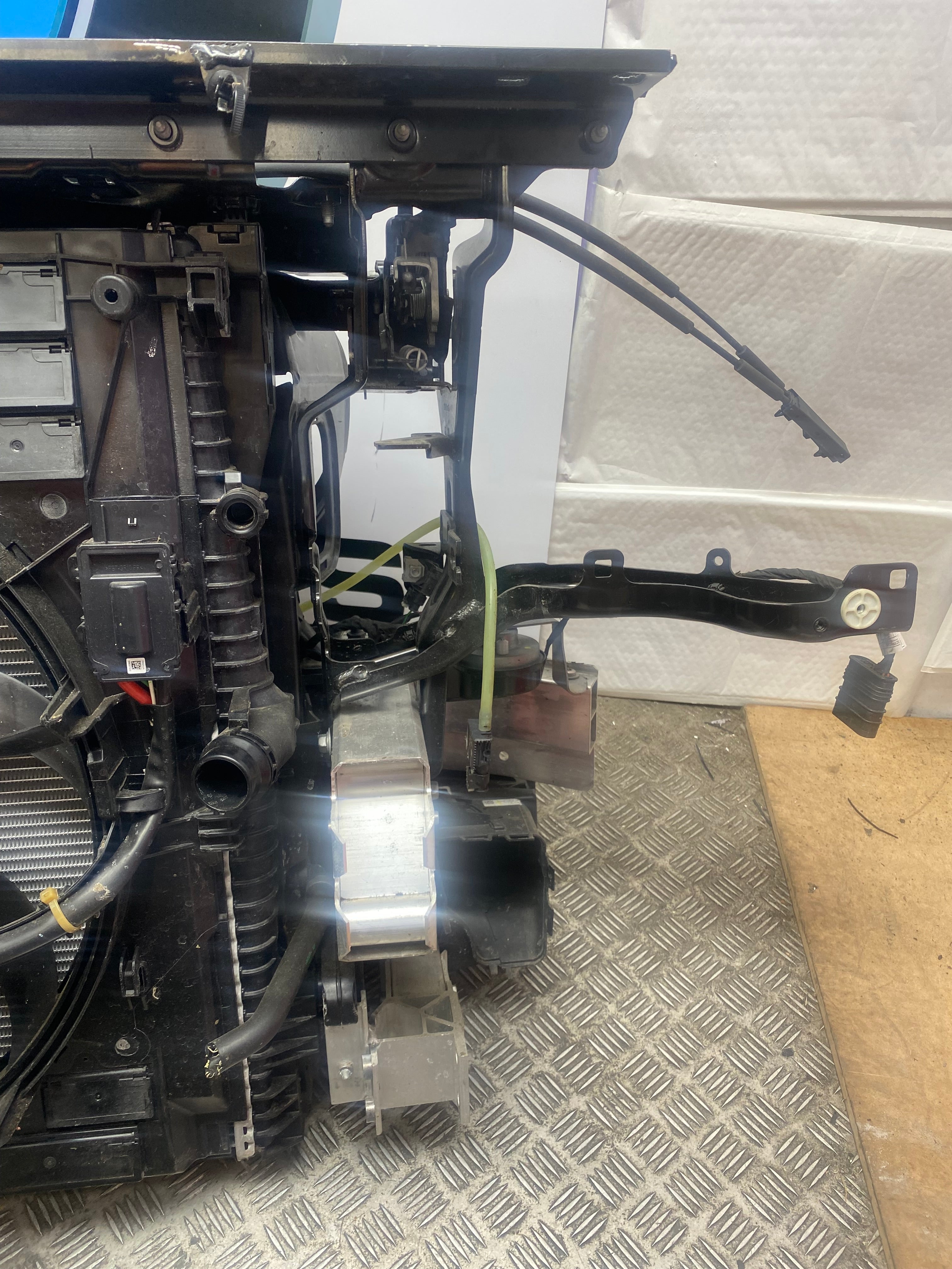 BMW X5 G05 / X6 G06 Front Slam Panel Complete – 2018–Present