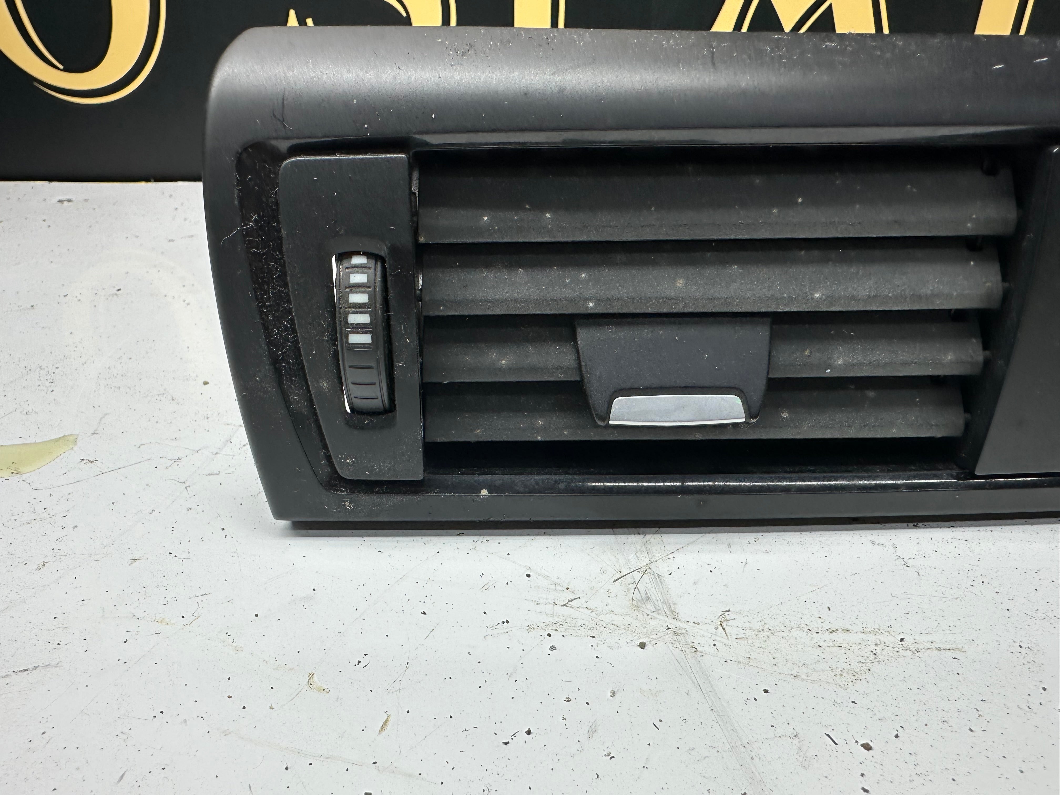 BMW 1 Series F20 F21 2011-2020 Dashboard Air Vents (9205357-10) (507891)