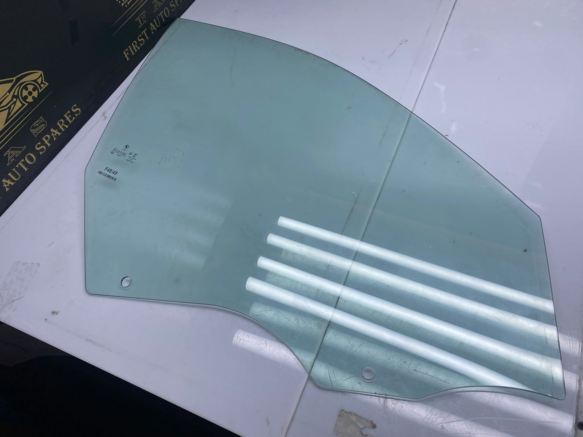 BMW 1 Series F20 Front Passenger Side Window Glass 2011–2019