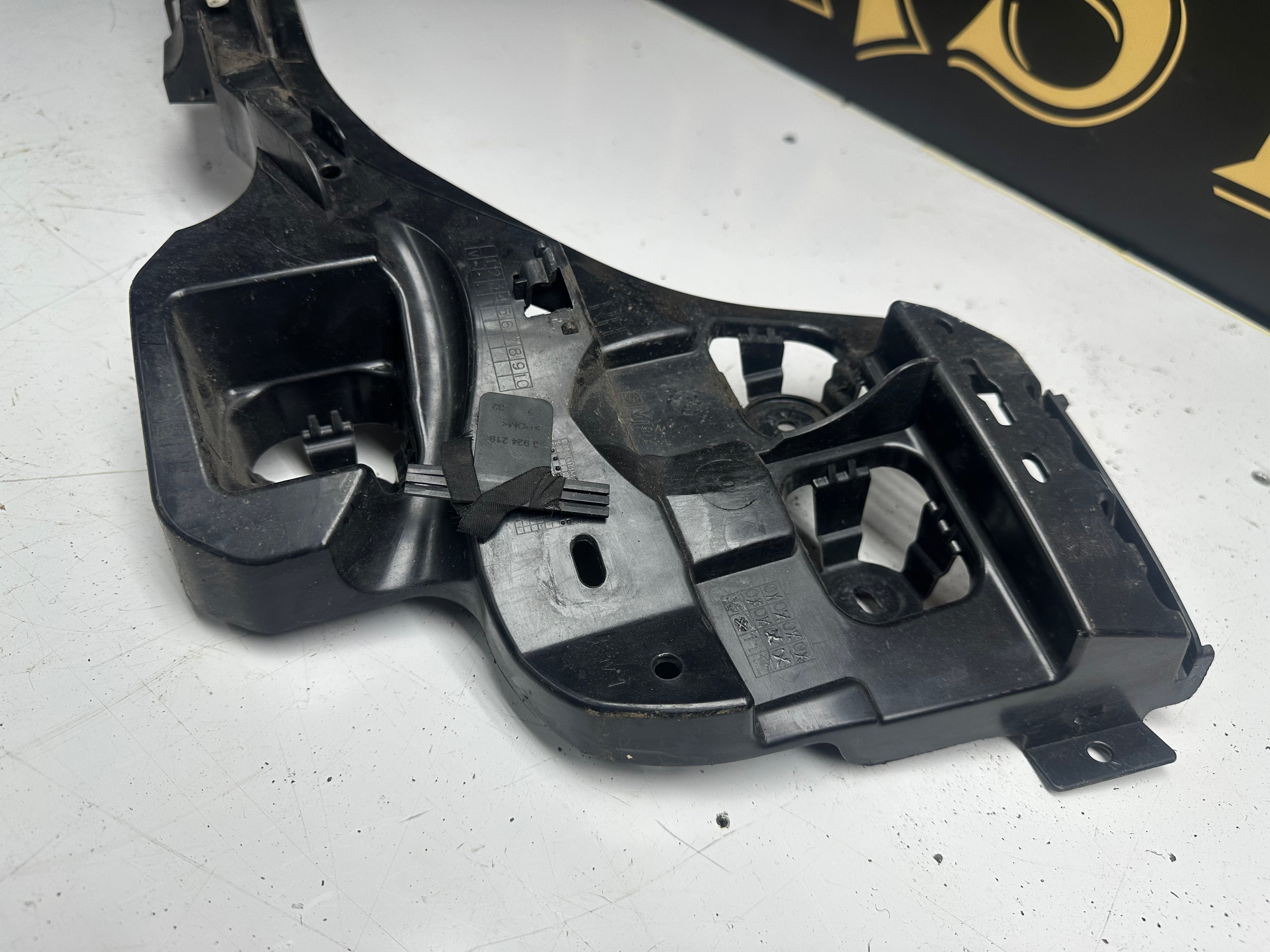 BMW 3 Series G21 Rear Bumper Bracket (158577 11 / 51127469366)