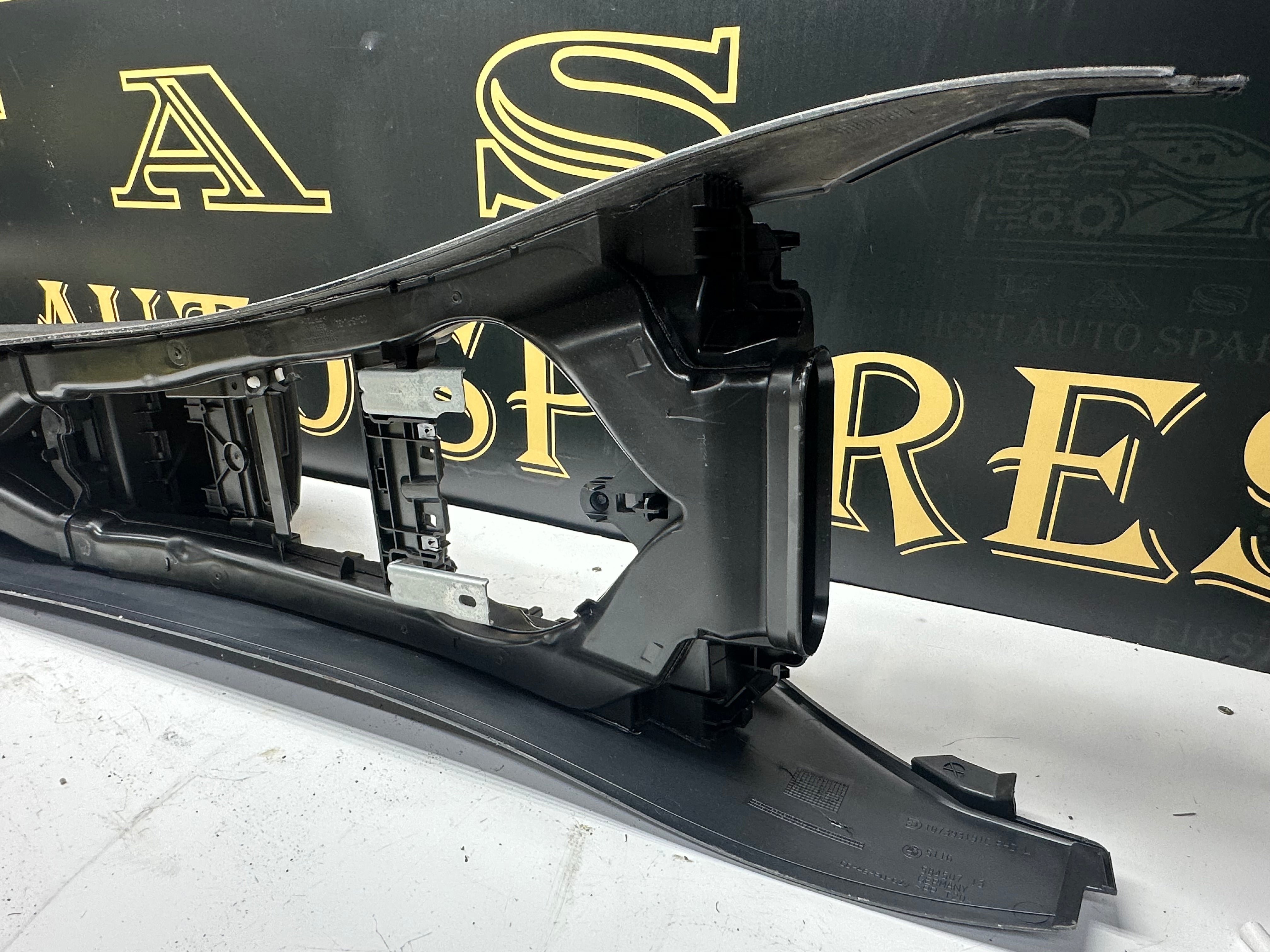 BMW 3 Series G20 G21 G28 2018-2024 Centre Console (106038715C) (5116 6806778)