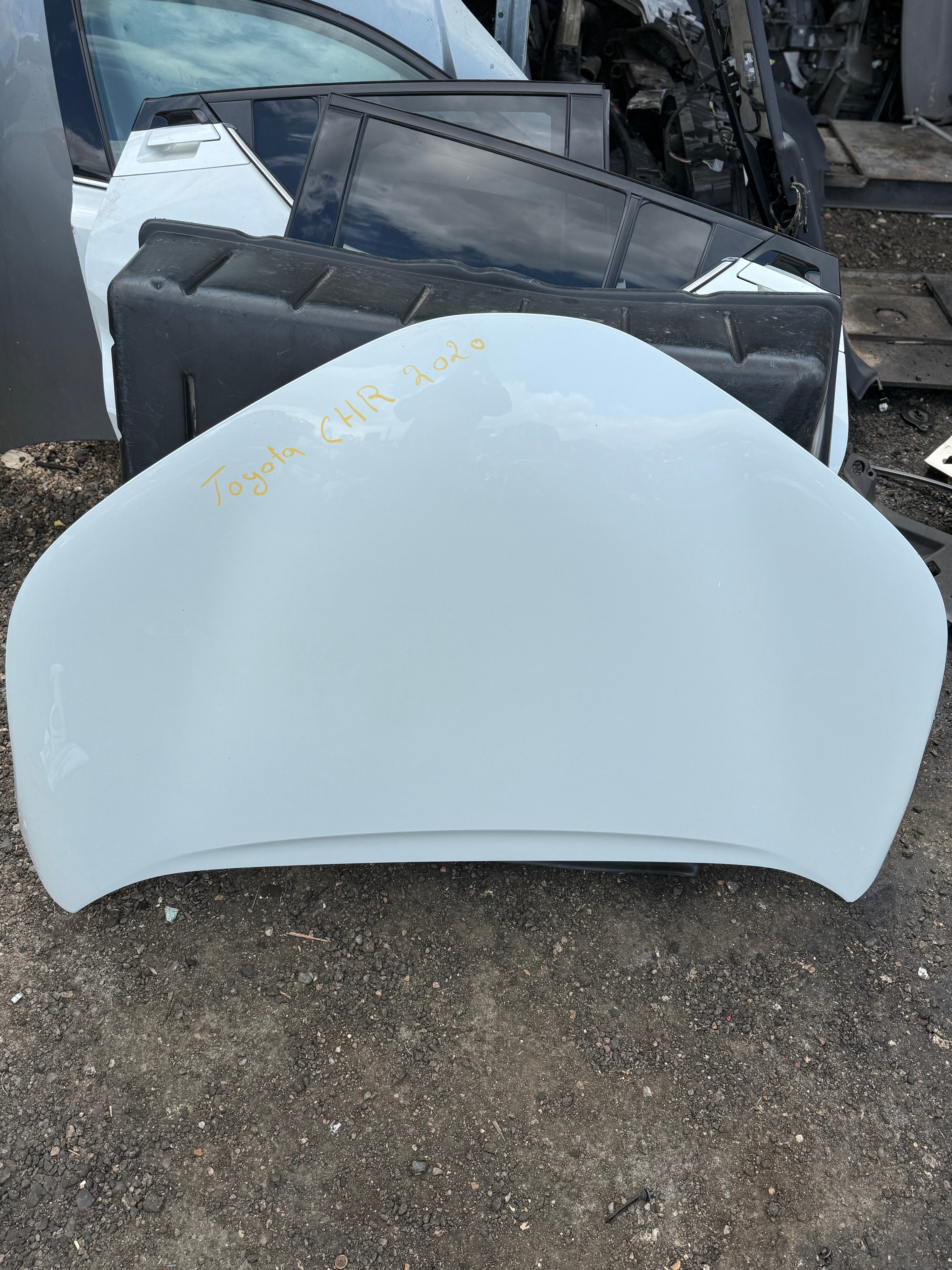Toyota C-HR 2020 Bonnet