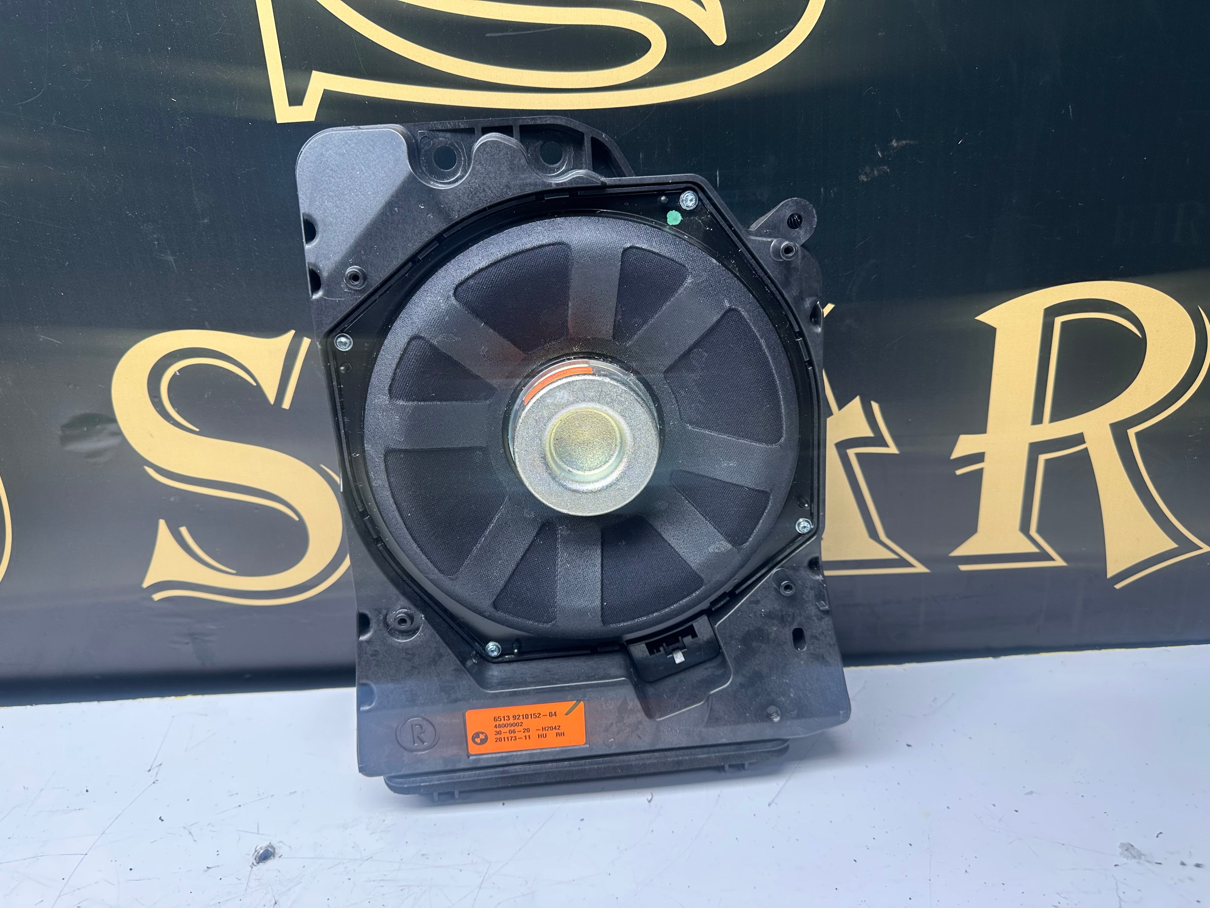 BMW 4 Series Harman Kardon Subwoofer Speakers Set (65139210151-04) (65139210152-04)