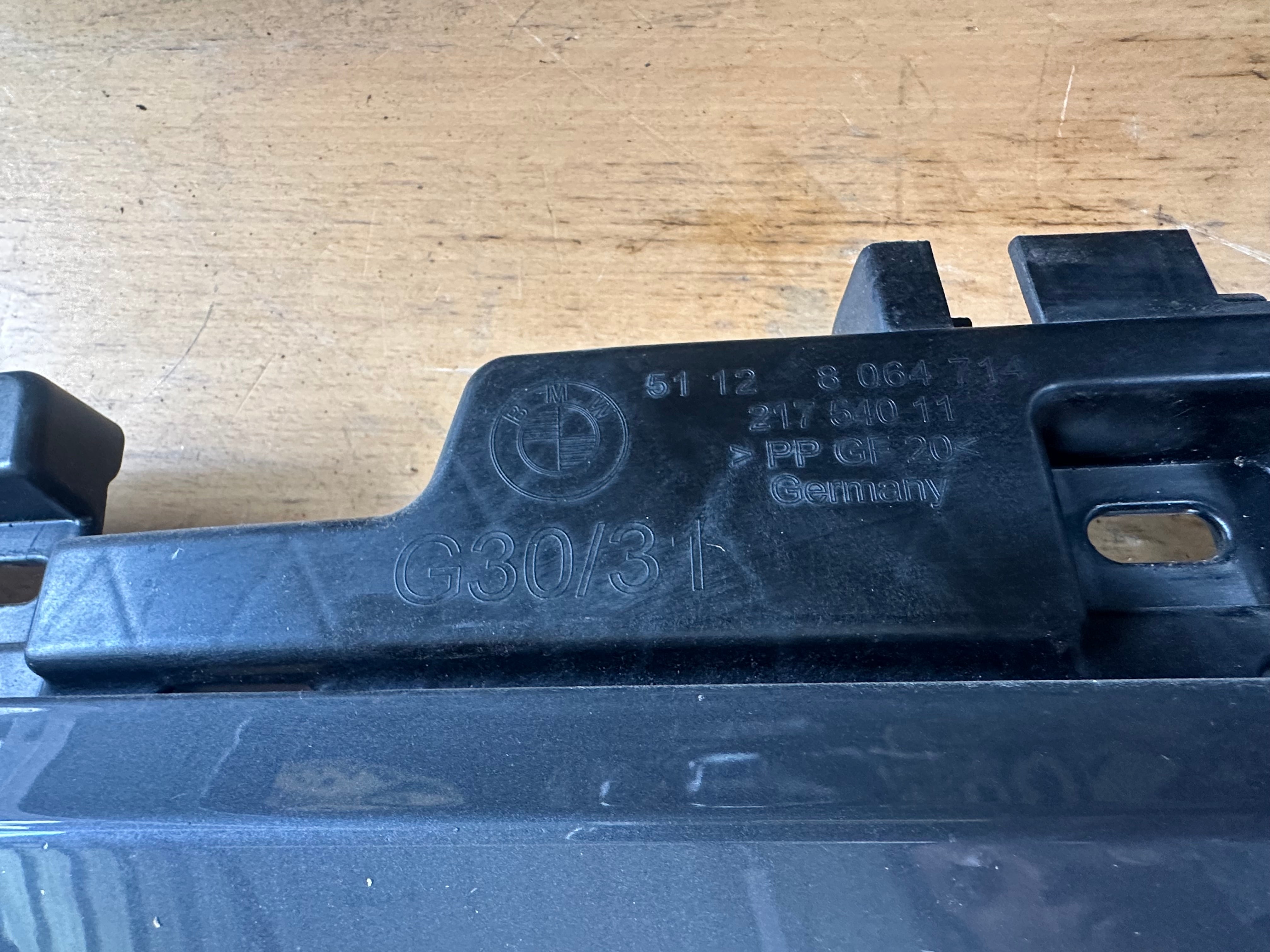 BMW 5 Series G30 M Rear Bumper Diffuser (51128064718) (8064718)